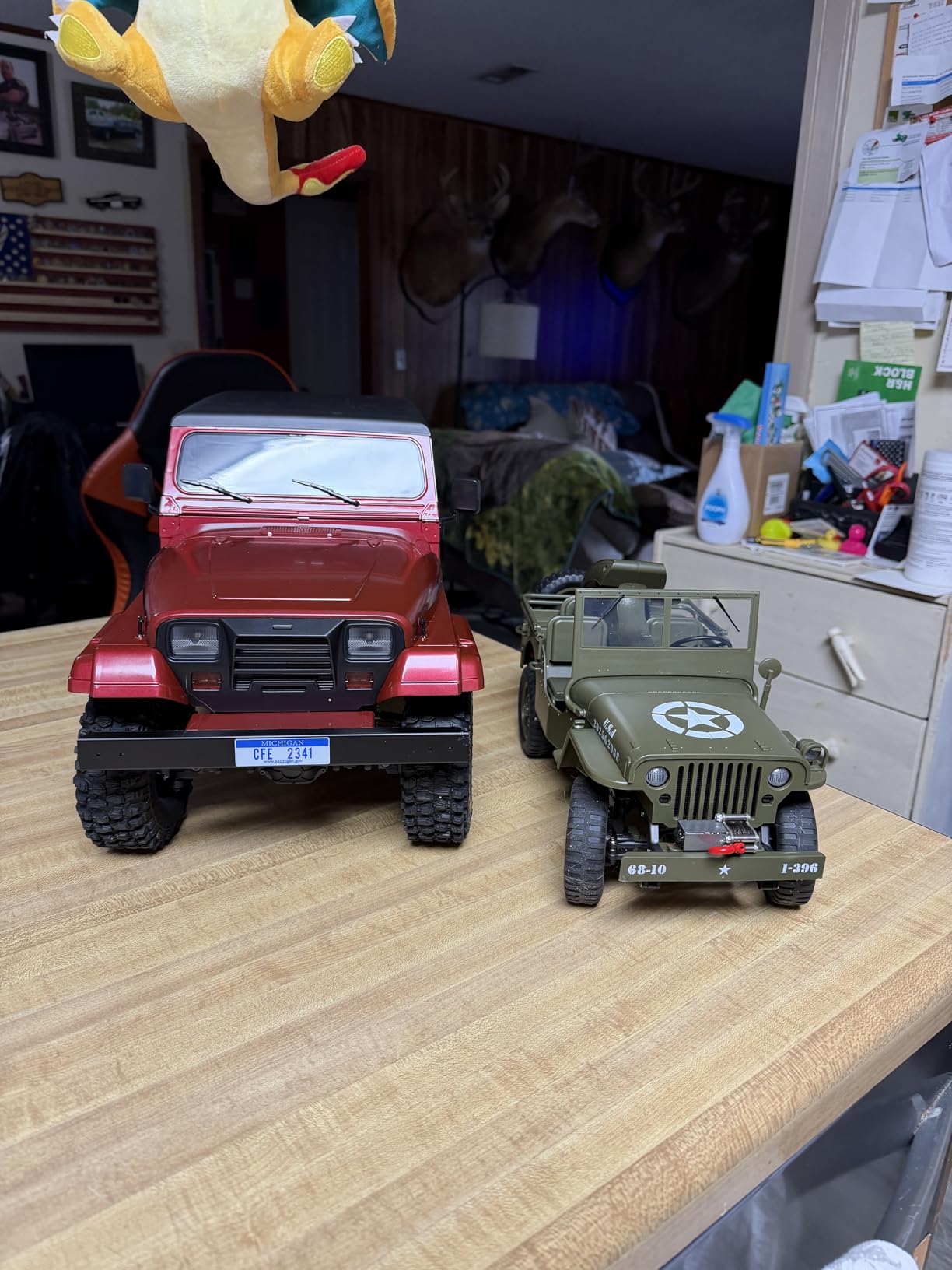 BEAURE 1:10 RC Willys Army Truck – 4x4 Rock Crawler with Winch Toy for Boys customer photo 2