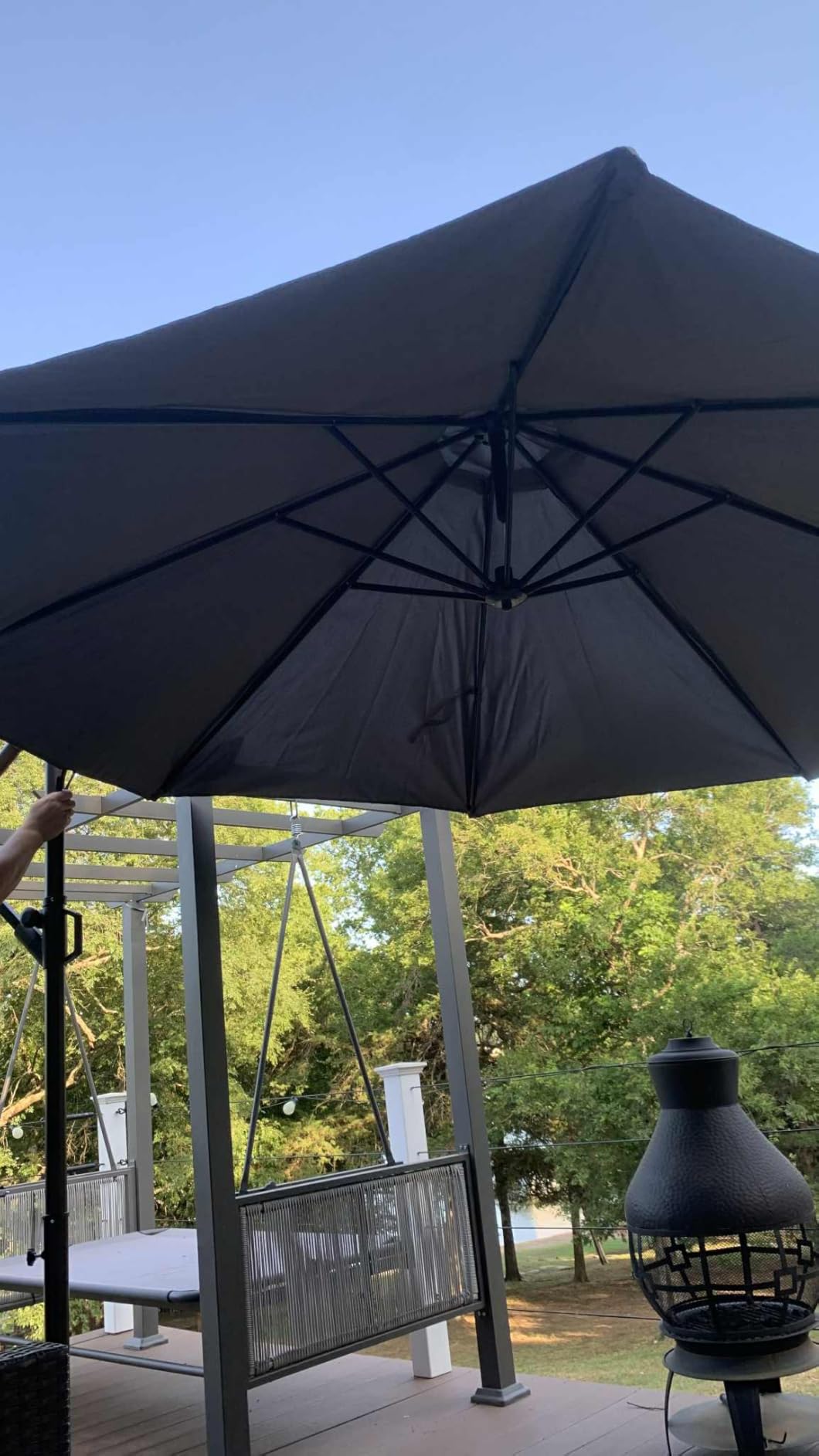 Tangkula 10ft Patio Umbrella with Base Included, Offset Cantilever Outdoor Umbrella with 360 Degree Rotation, Crank Handle, Sun-Protective Canopy for Pool Deck Garden Backyard (Beige) customer photo 2