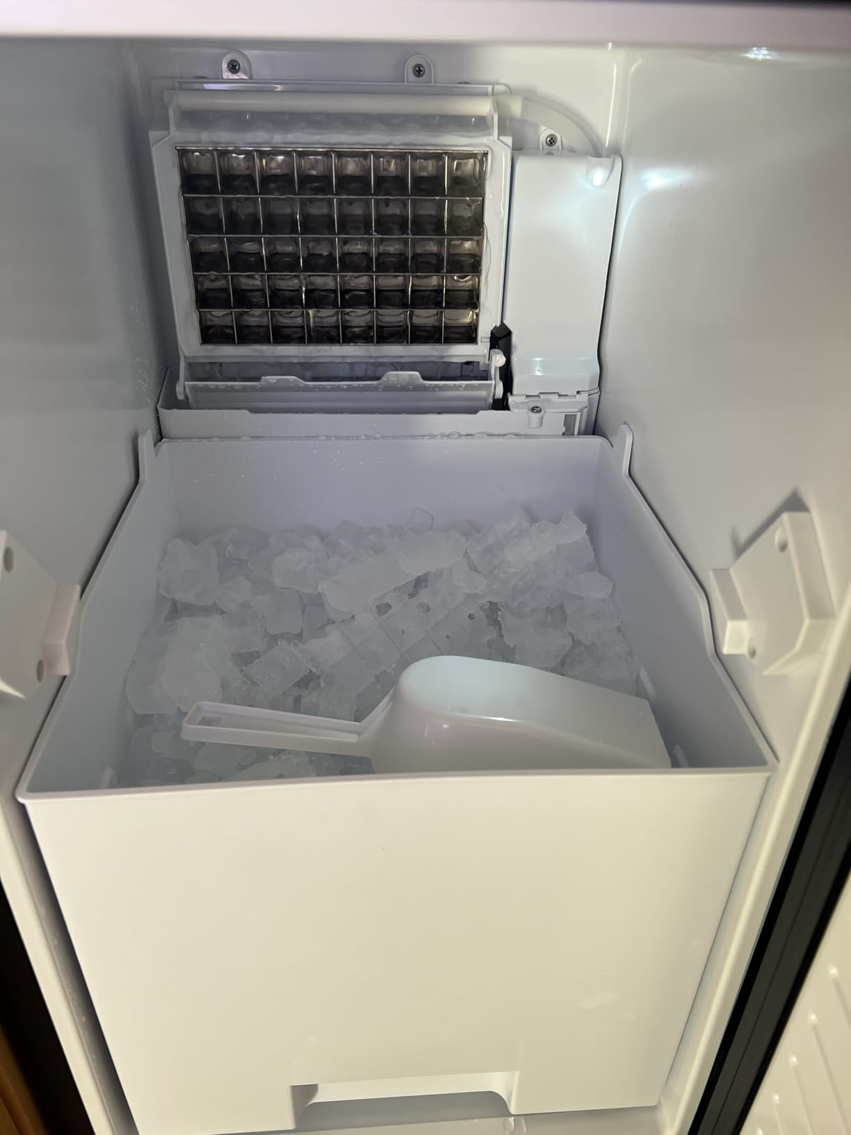 ICYGLEE Commercial Under Counter Ice Maker with Drain Pump, 100Lbs Daily customer photo 2