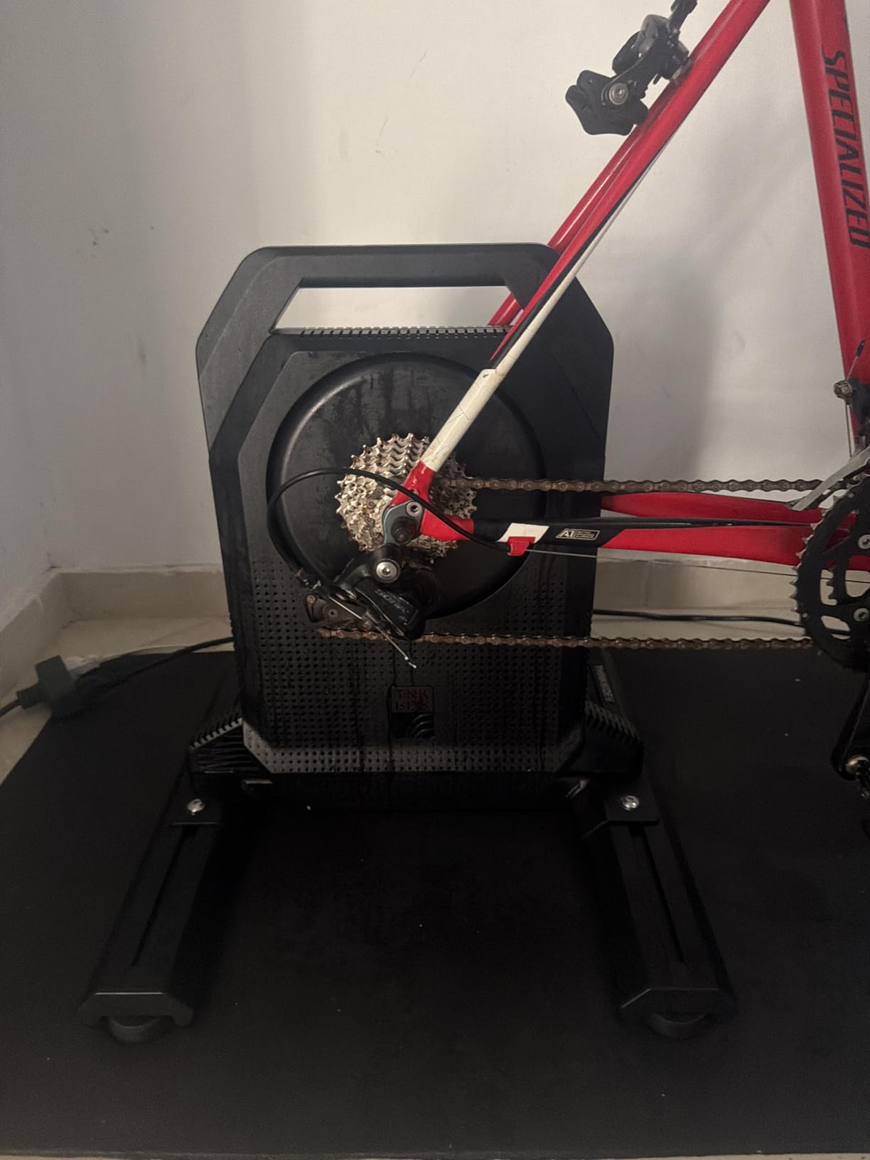 ThinkRider XXPRO Smart Bike Trainer,2500W,25% Gradient,ANT + & BLE customer photo 1