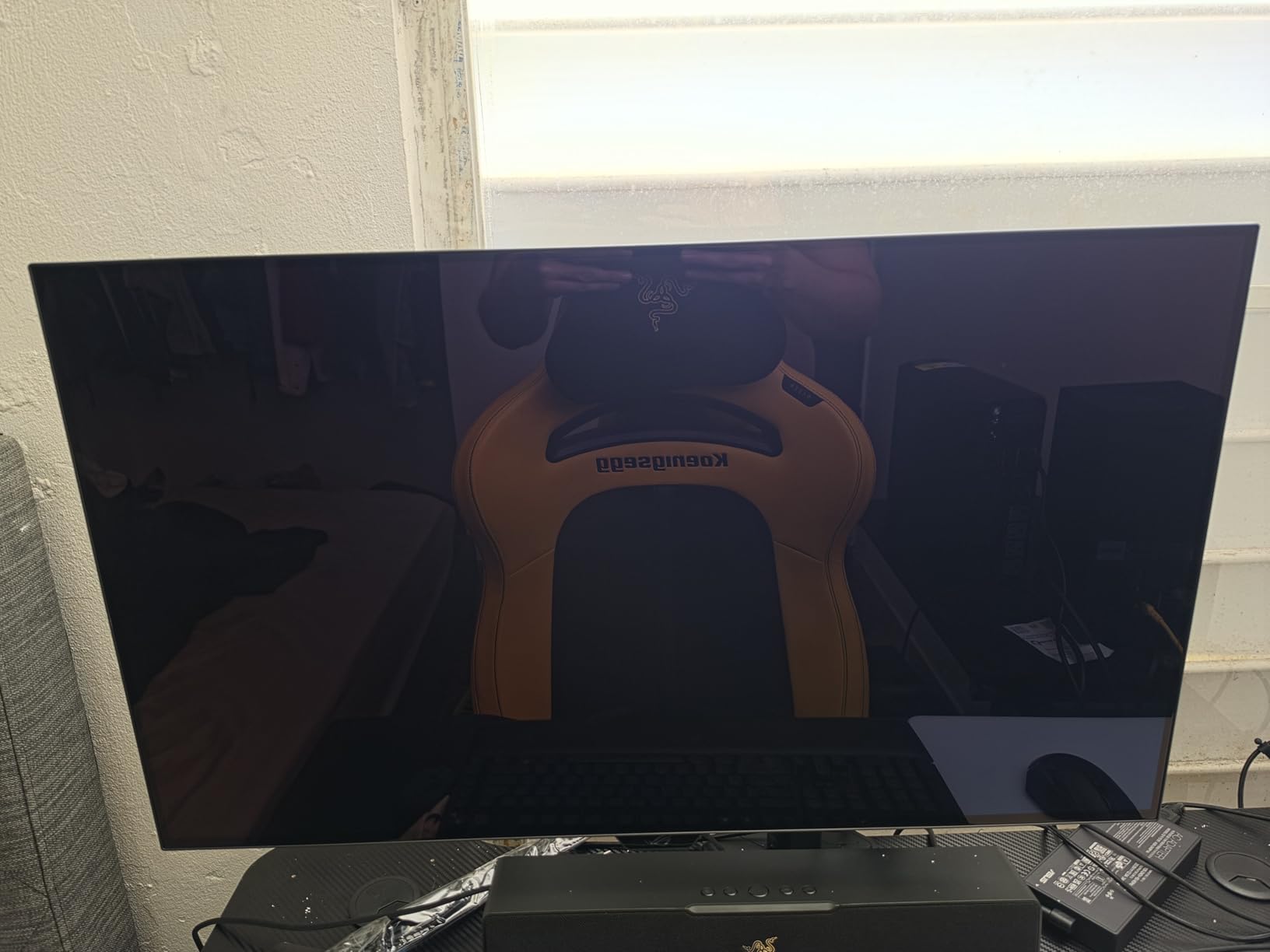 ASUS ROG XG32UCWMG 32 Inch 4K 240Hz Glossy OLED G-SYNC Gaming Monitor | Dual Mode FHD 480Hz, TrueBlack Glossy OLED, 0.03ms, DisplayHDR 400, 99% DCI-P3, FreeSync Premium, Auto KVM customer photo 1