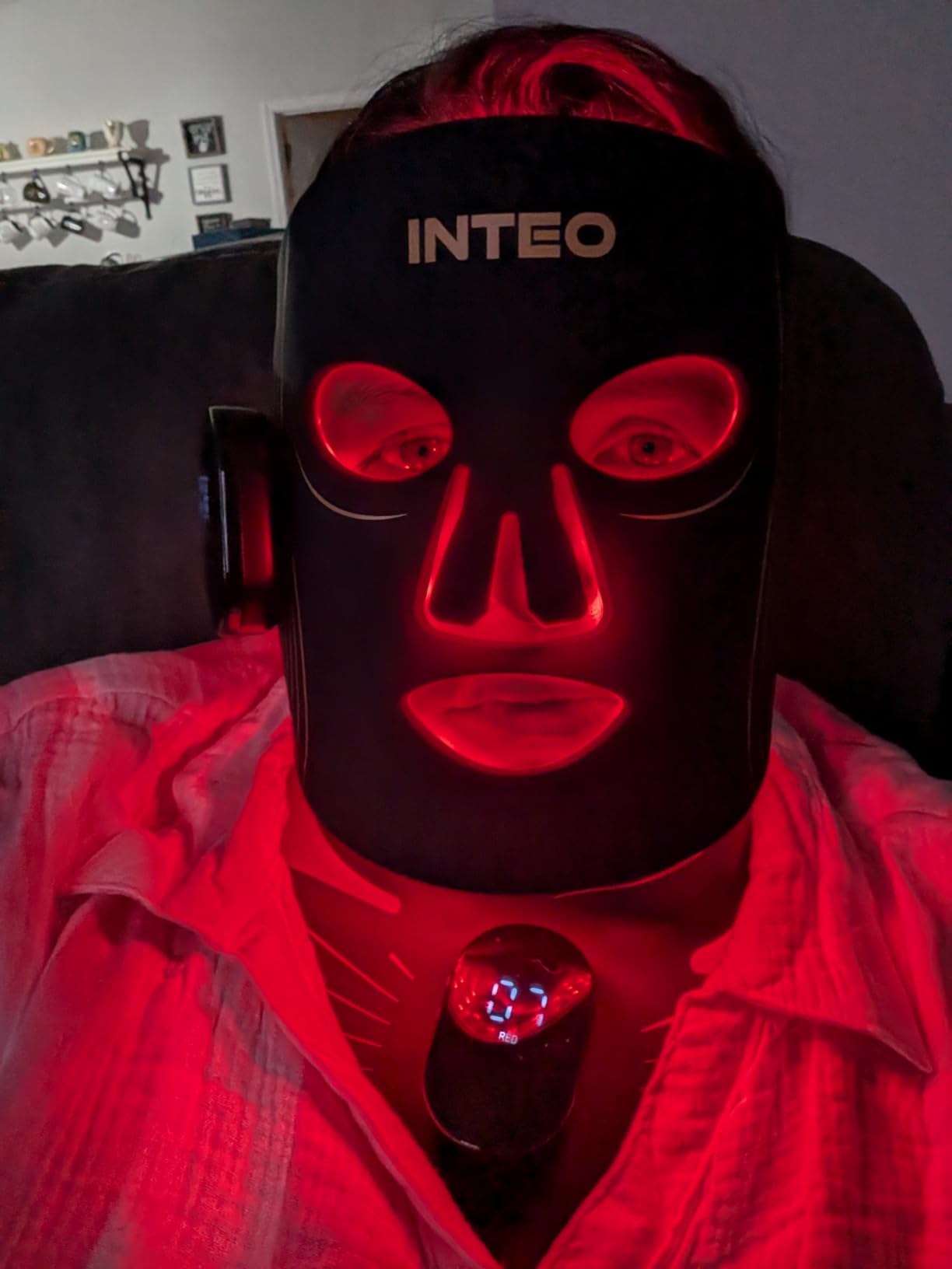 Red Light Therapy Mask for Face & Neck, Wireless LED Face Mask, 4 Modes customer photo 1
