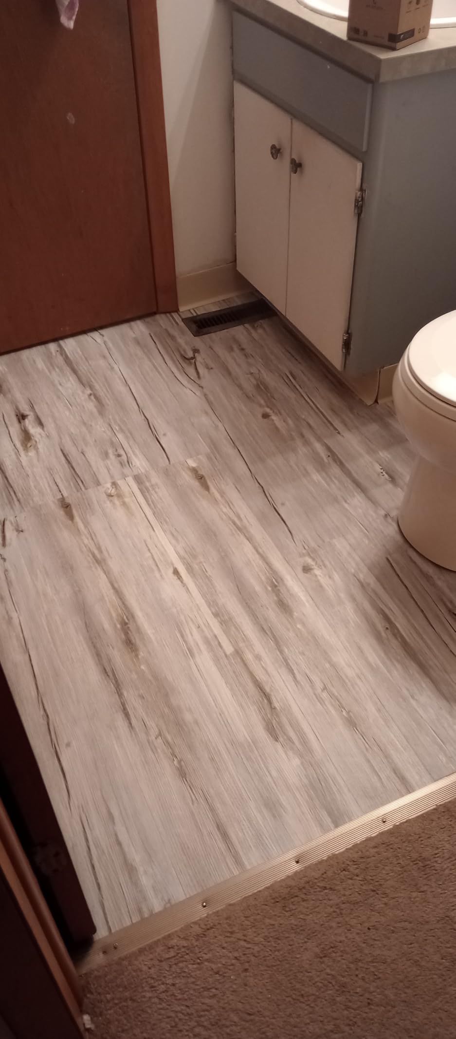 Art3d Wood Textured Peel and Stick Vinyl Floor Tiles, 40-Pack, Dust Grey customer photo 1