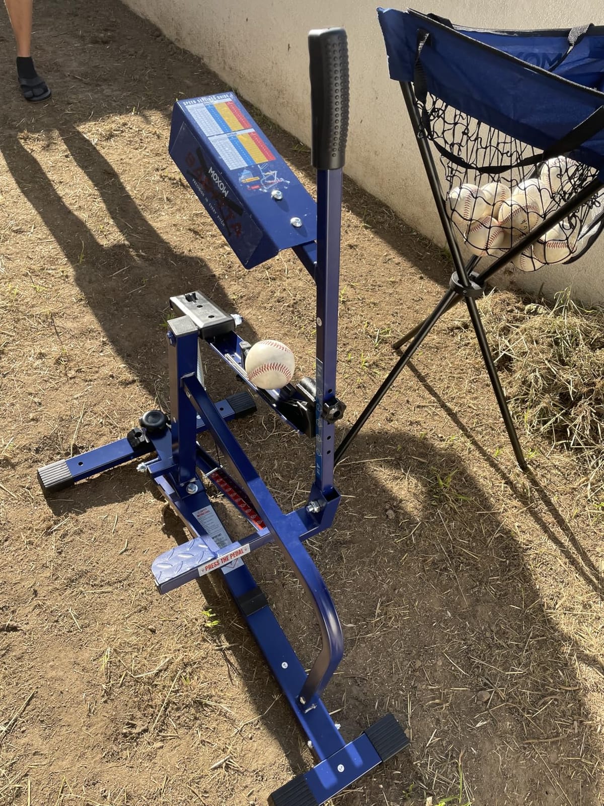 MOXOW Sagitta Manual Baseball & Softball Pitching Machine with Ball Caddy - Portable Ball Launcher for Batting and Fielding Practice, Ideal for All Skill Levels customer photo 2