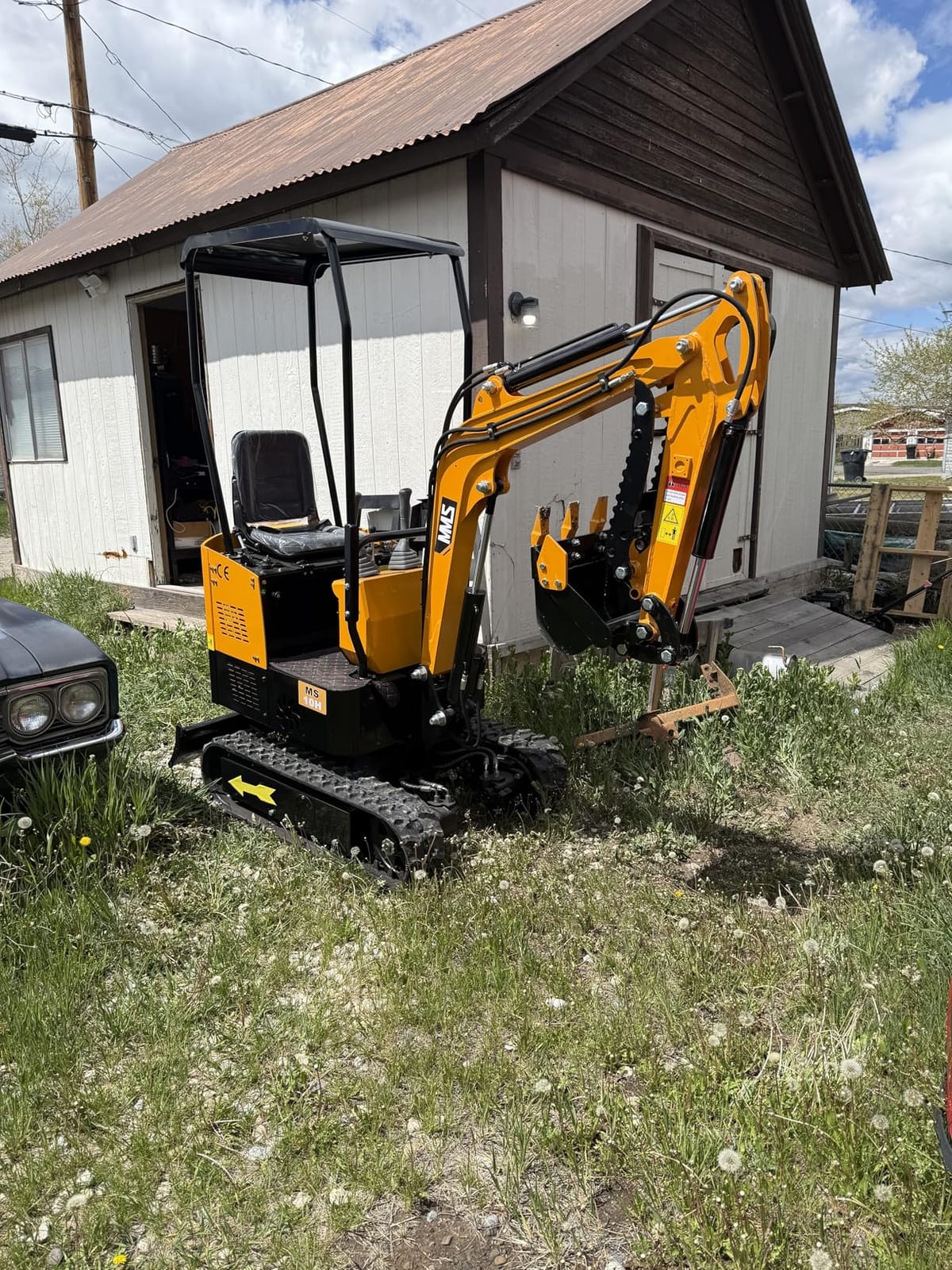 MS10H 1Ton Mini Excavator, 13.5HP B&S Engine for Yard & Garden customer photo 1