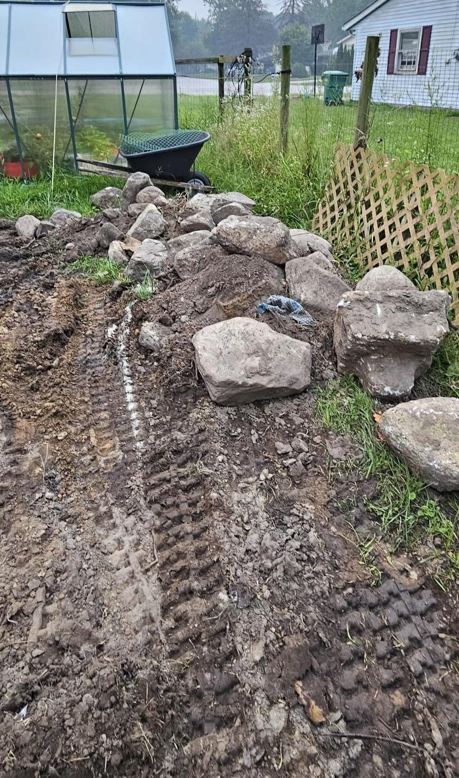 MS10H 1Ton Mini Excavator, 13.5HP B&S Engine for Yard & Garden customer photo 2