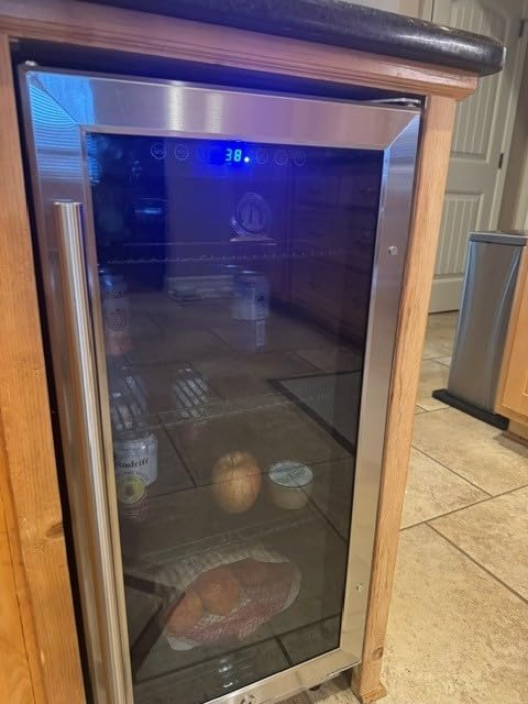Feelfunn 24 Inch Beverage Refrigerator Under Counter,180 Cans,Silver customer photo 1