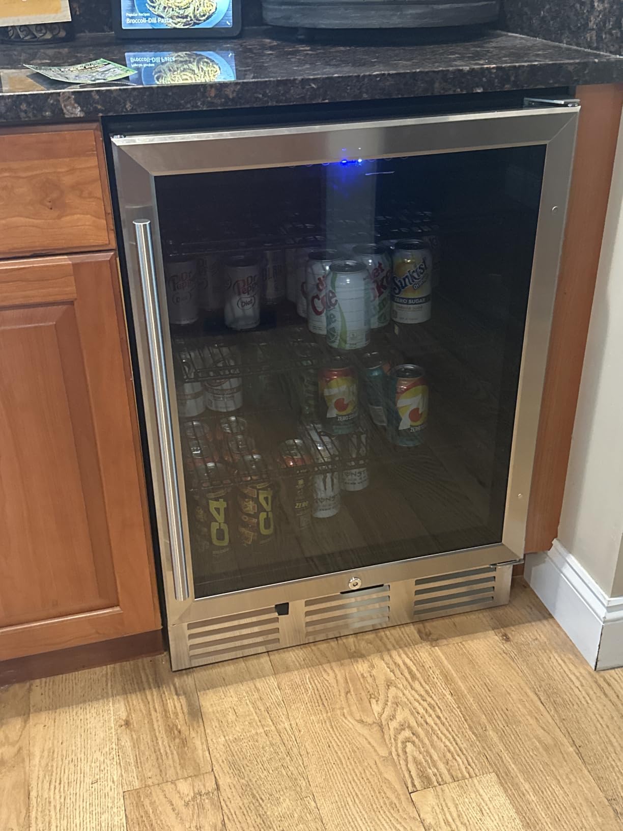 Feelfunn 24 Inch Beverage Refrigerator Under Counter,180 Cans,Silver customer photo 2