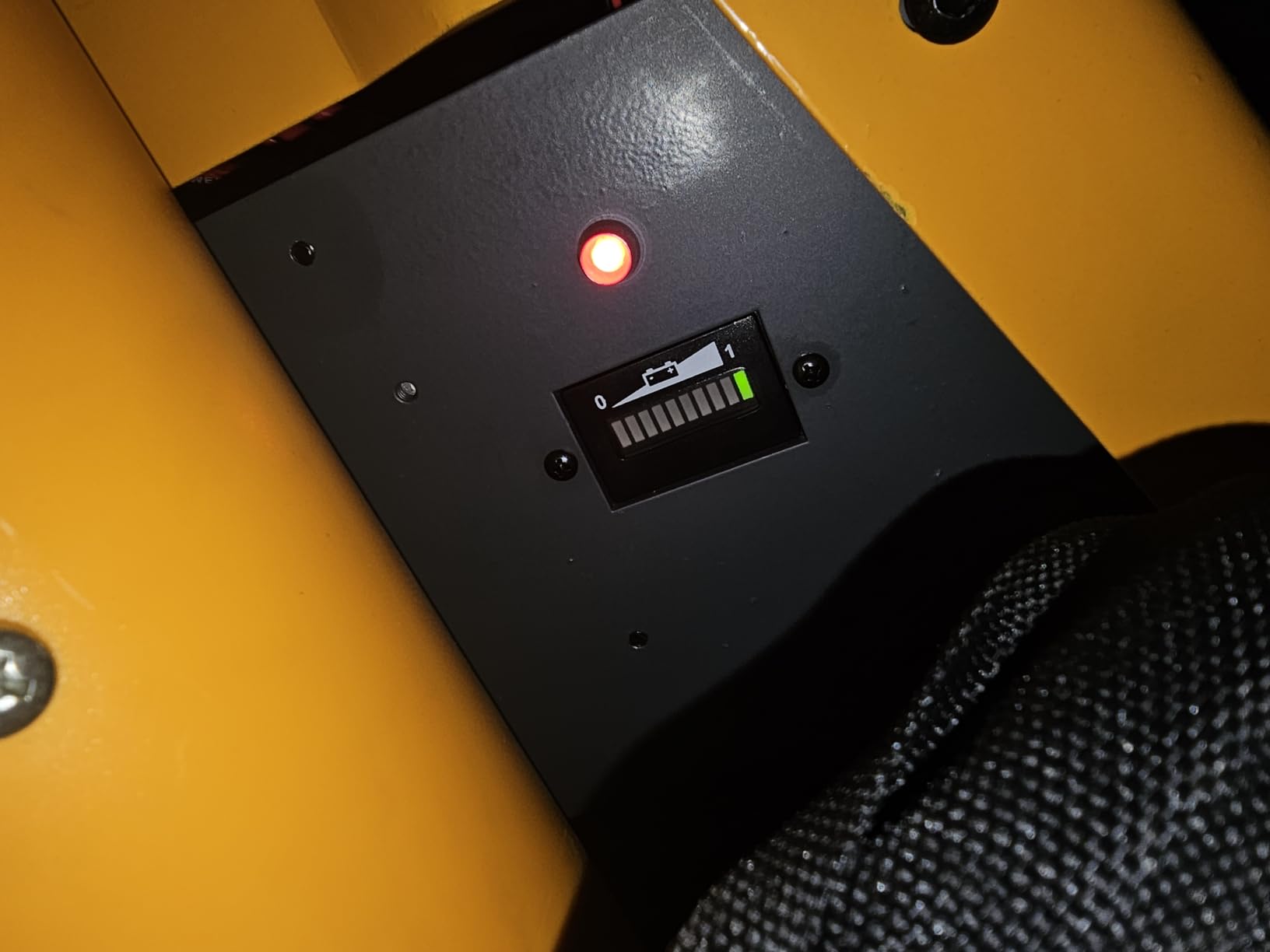 APOLLOLIFT Electric Pallet Jack Maintenance-Free Motor & Regenerative Brake customer photo 1