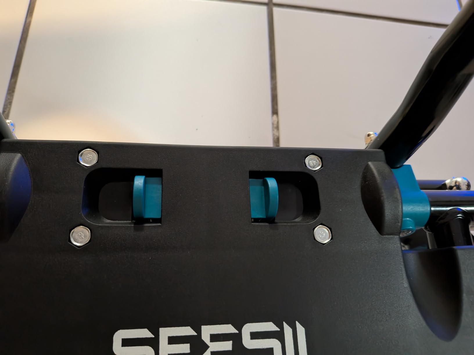 SEESII Electric Wagon Cart with 2 x 4.0Ah Batteries, 330Lbs customer photo 2