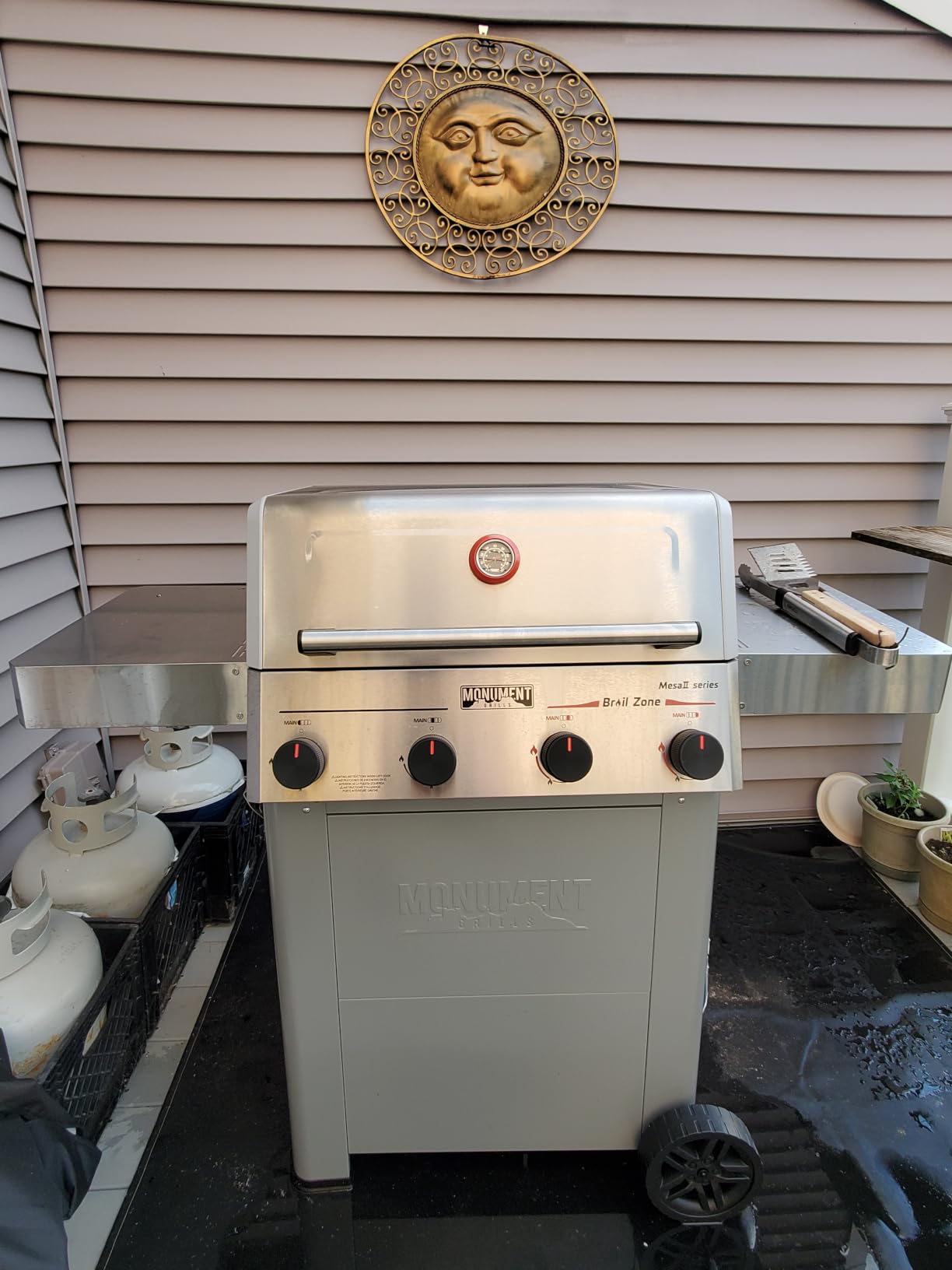 Monument Grills 4 Burner Propane Gas Grill with Advanced Broil Zone, Stainless Steel Outdoor Mesa 2 Barbecue Grill, Foldable Side Shelves, 500°F in 5 Mins, Fast Assembly, Mesa II 410FBZ customer photo 1