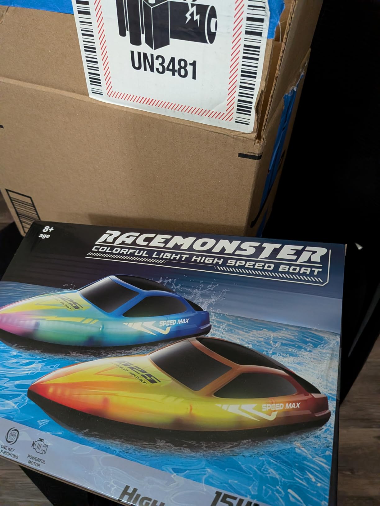 Remote Control Boat for Kids, RC Boats for Pool, Lake, River and Pond | LED Lights, Self-Righting, Waterproof, Fast Speed, Racing Electric Boats, 2 Speed Modes, 60-120mins Rechargeable Batteries customer photo 1