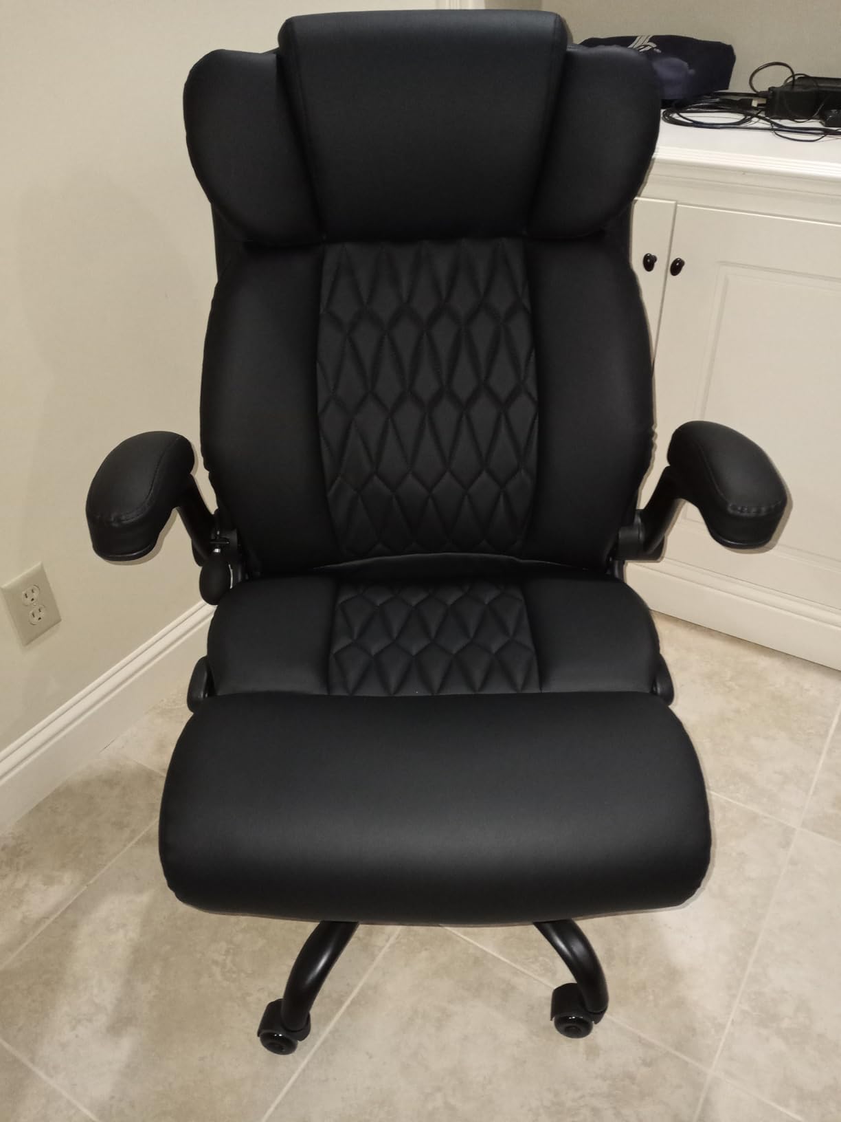 500lbs Big and Tall Office Chair Adjustable Lumbar Support for Back Pain, Extra Wide Seat Executive Office Chair Thick Armrest Pad, Heavy Duty Base&Upgraded Wheels, Ergonomic Desk Chair customer photo 1