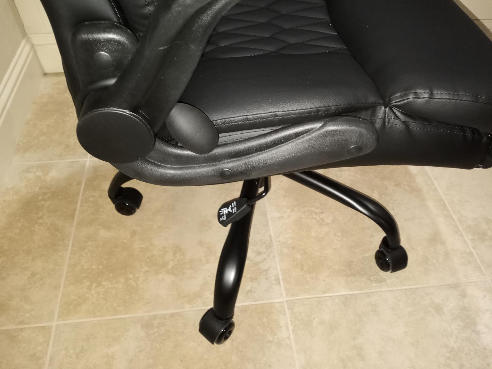 500lbs Big and Tall Office Chair Adjustable Lumbar Support for Back Pain, Extra Wide Seat Executive Office Chair Thick Armrest Pad, Heavy Duty Base&Upgraded Wheels, Ergonomic Desk Chair customer photo 2