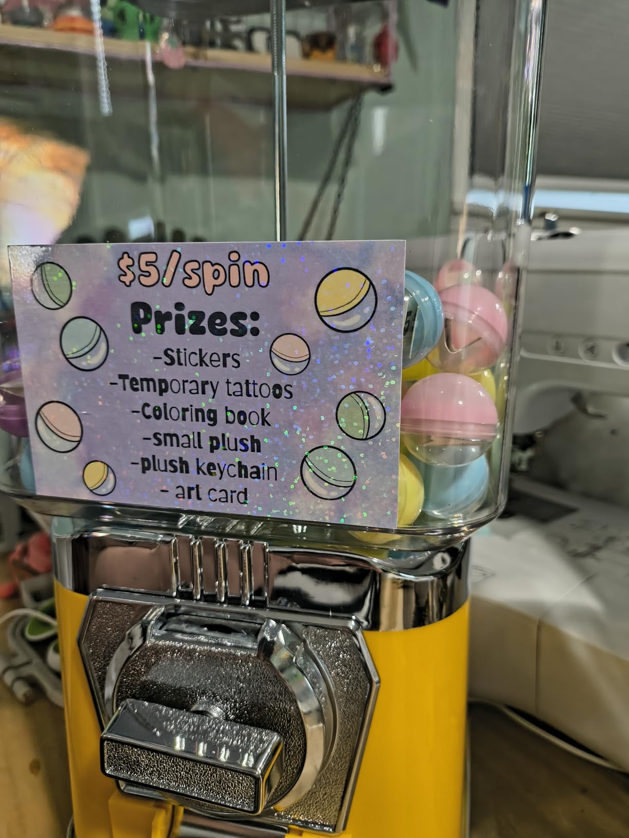 VEVOR Gumball Machine, 21 inch Candy Vending Machine Dispenser, 25-Cent Vending Machines for Shopping Malls, Supermarkets, Amusement Parks, Arcades, Holds Up to 180 1.77 inch Spherical Candies customer photo 1