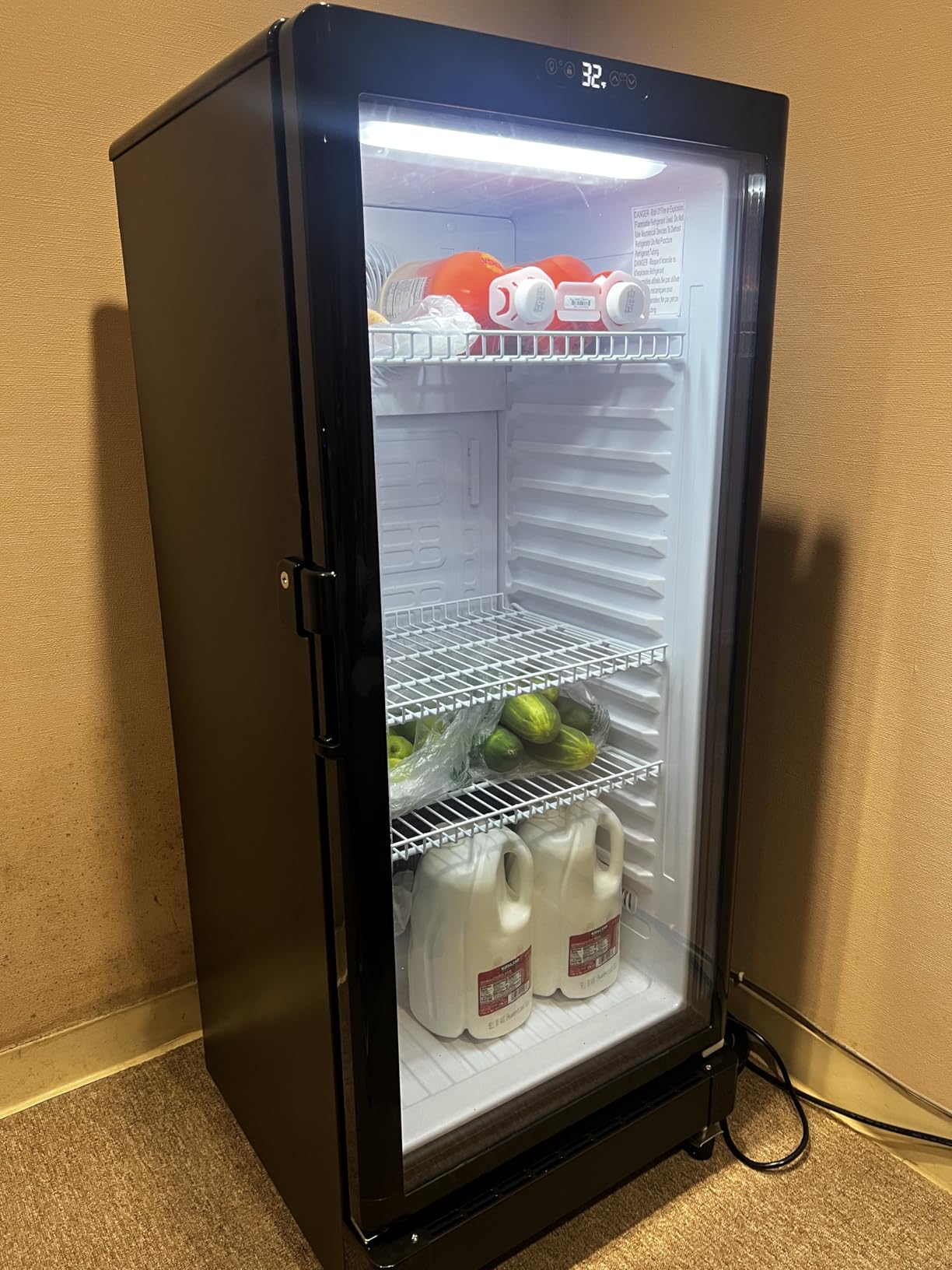 25 Cu.Ft Commercial Beverage Refrigerator, Double Glass Door customer photo 2