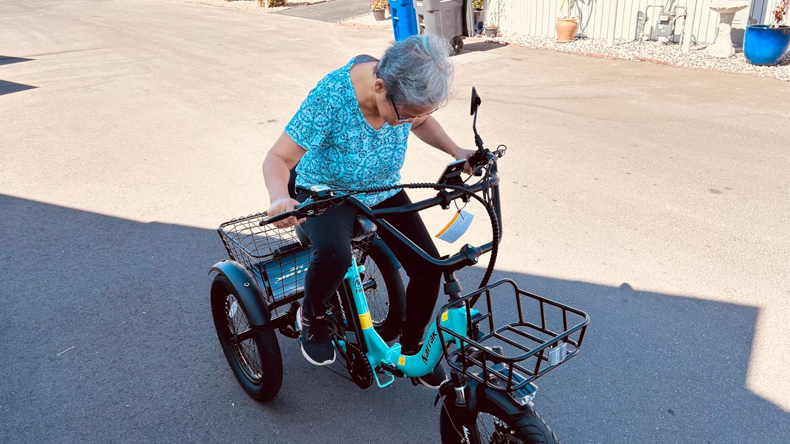 NARRAK Electric Tricycle for Adults,Fat Tire Folding Electric Trike,3 Wheels Electric Bicycle Bikes, Peak 1100W Step-Thru Etrike with Removable Battery and Large Basket customer photo 1