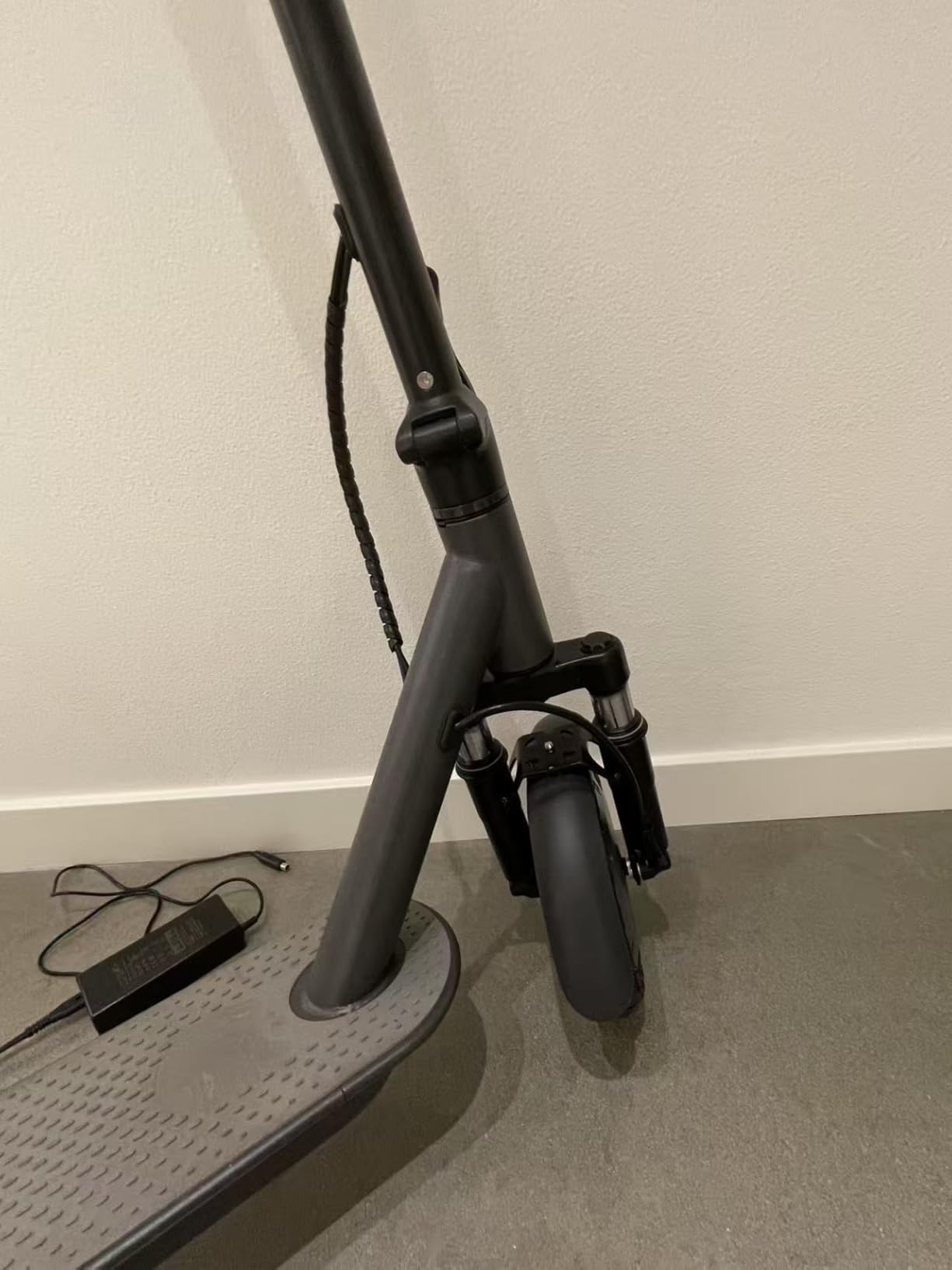 WERHY 500W Electric Scooter for Adult, MAX 16-22-28Miles customer photo 1