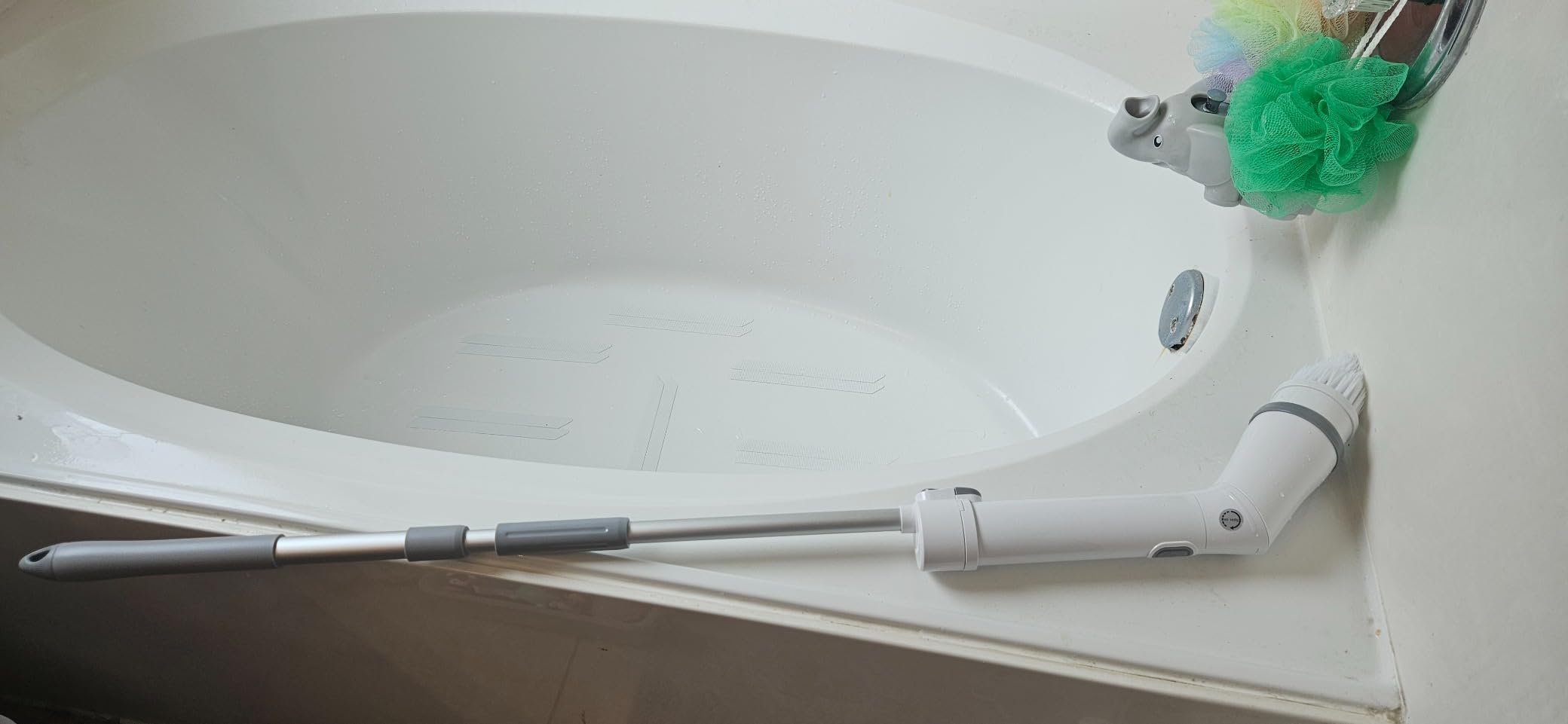 Cordless Electric Spin Scrubber, 9 Brush Heads, 2-Speed Motor customer photo 2