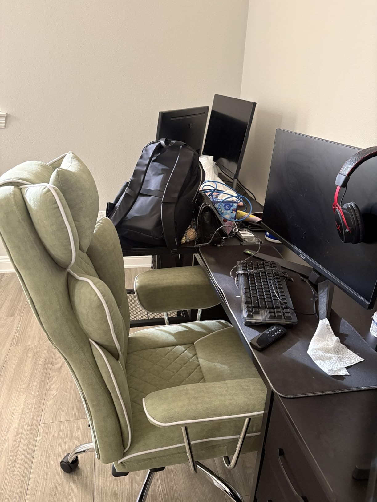 NEO CHAIR Big & Tall Leather Office Chair, High Back, Lumbar Support, Black | Gaming Chair for Adults and Computer Use, Reclining Office Chair with Foot Rest, Comfy Design and Heavy Duty Support customer photo 1