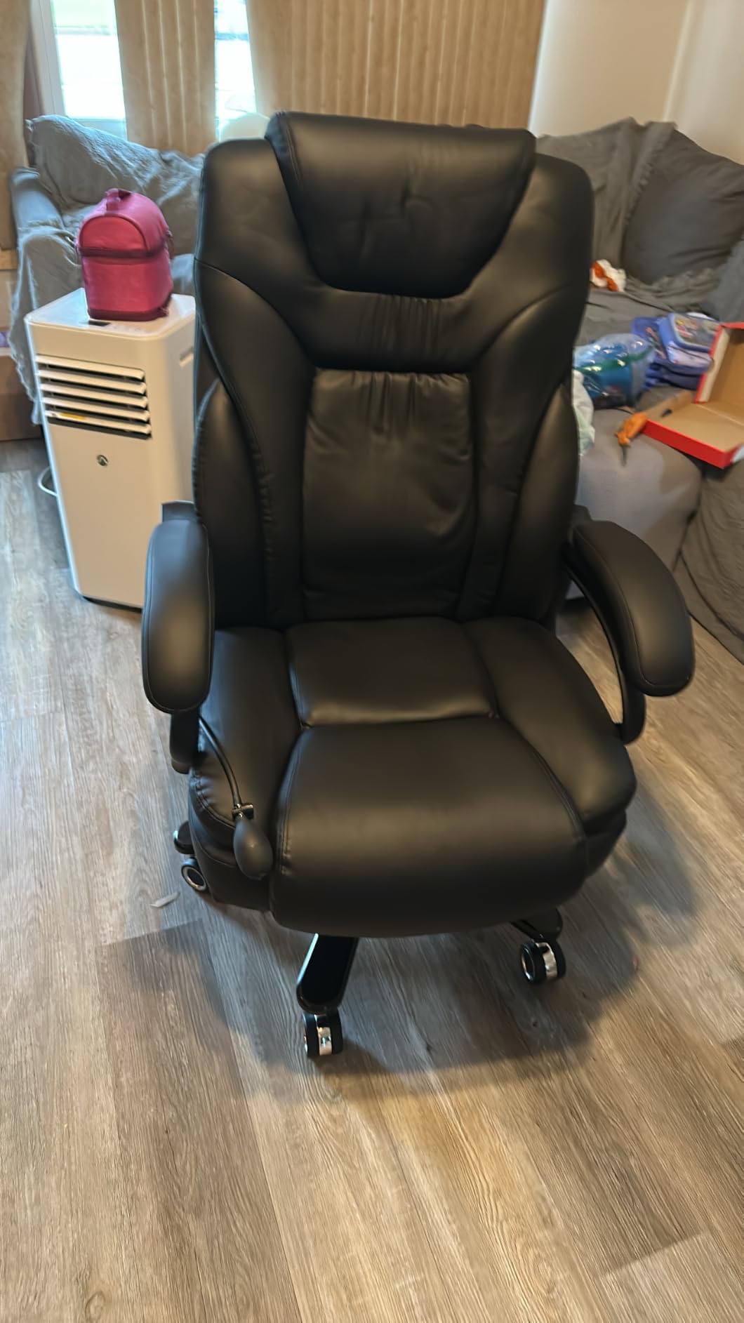 650lbs Big and Tall Office Chair for Heavy People, Ergonomic High Back PU Leather Computer Chair with Adjustable Lumbar Support, Comfy Executive Office Desk Chair with Wide Seat, Silent Wheels, Black customer photo 1