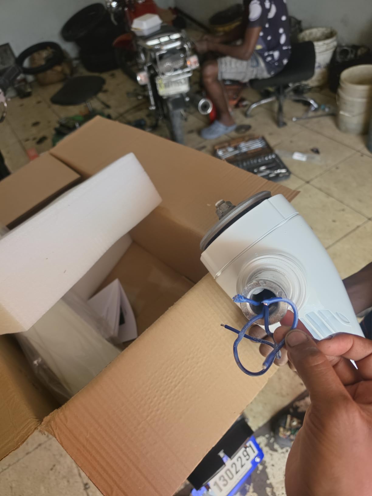 VEVOR 500W 12V Wind Turbine Generator with Anemometer, 3-Blade Wind Power Generator with MPPT Controller & 2.5m/s Start Speed, High Efficiency Wind-Turbine Kit for Home, Farm, RVs, Boats customer photo 2