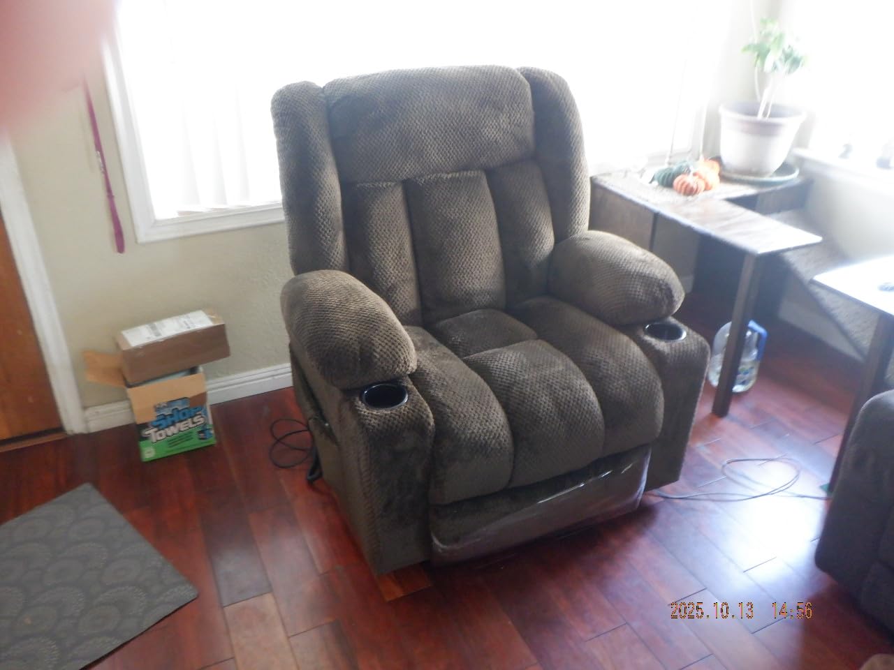Triple Motor Large-Wide Lift Chair, Infinite Position, 180° Lay Flat, Power Lift Chairs Recliners for Elderly Big and Tall, Massage & Heat, Extended Footrest (Dark Brown, Large Wide) customer photo 1