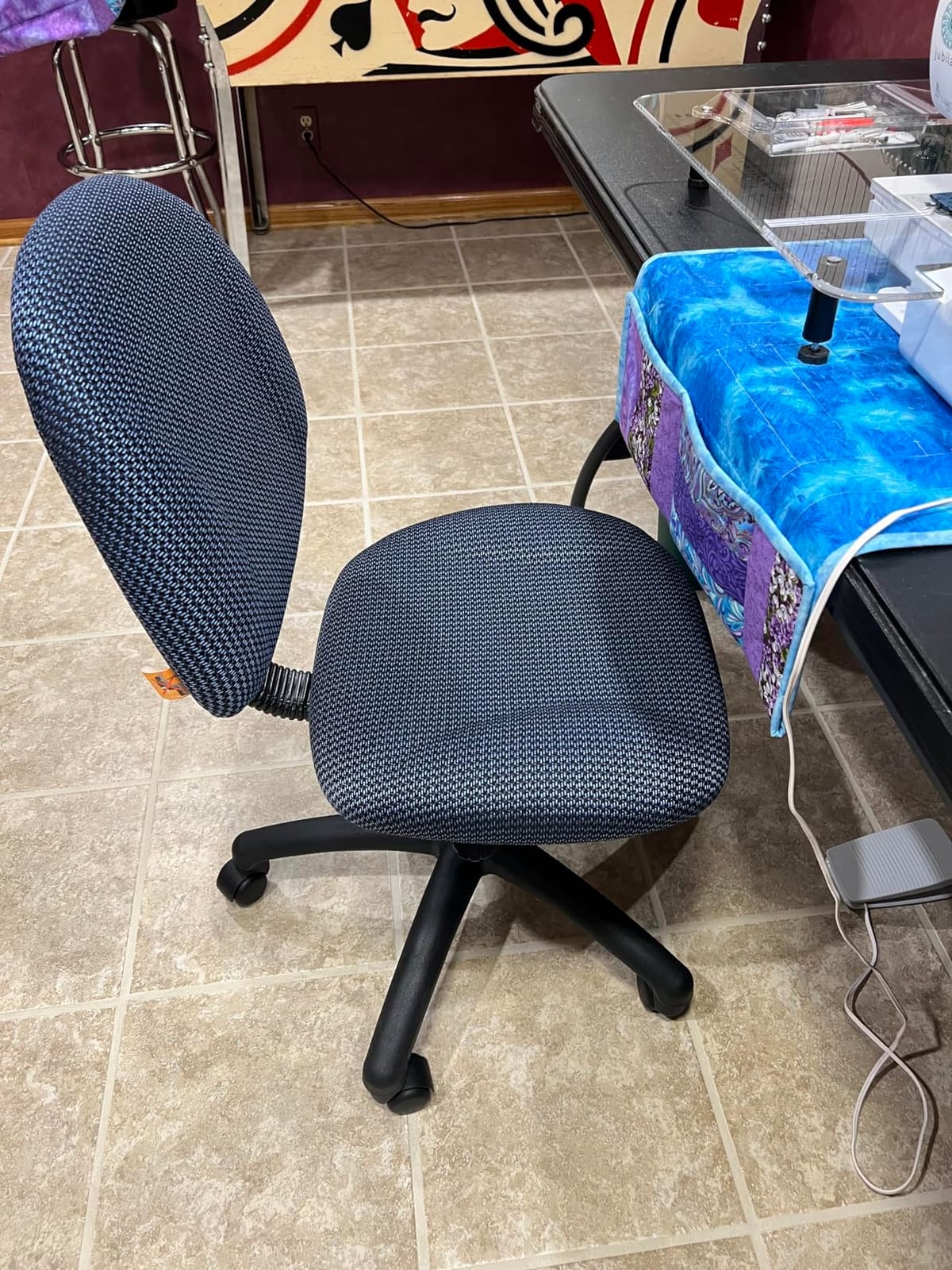 Boss Office Products B315-BE Perfect Posture Delux Fabric Task Chair Without Arms in Blue, 250 customer photo 2
