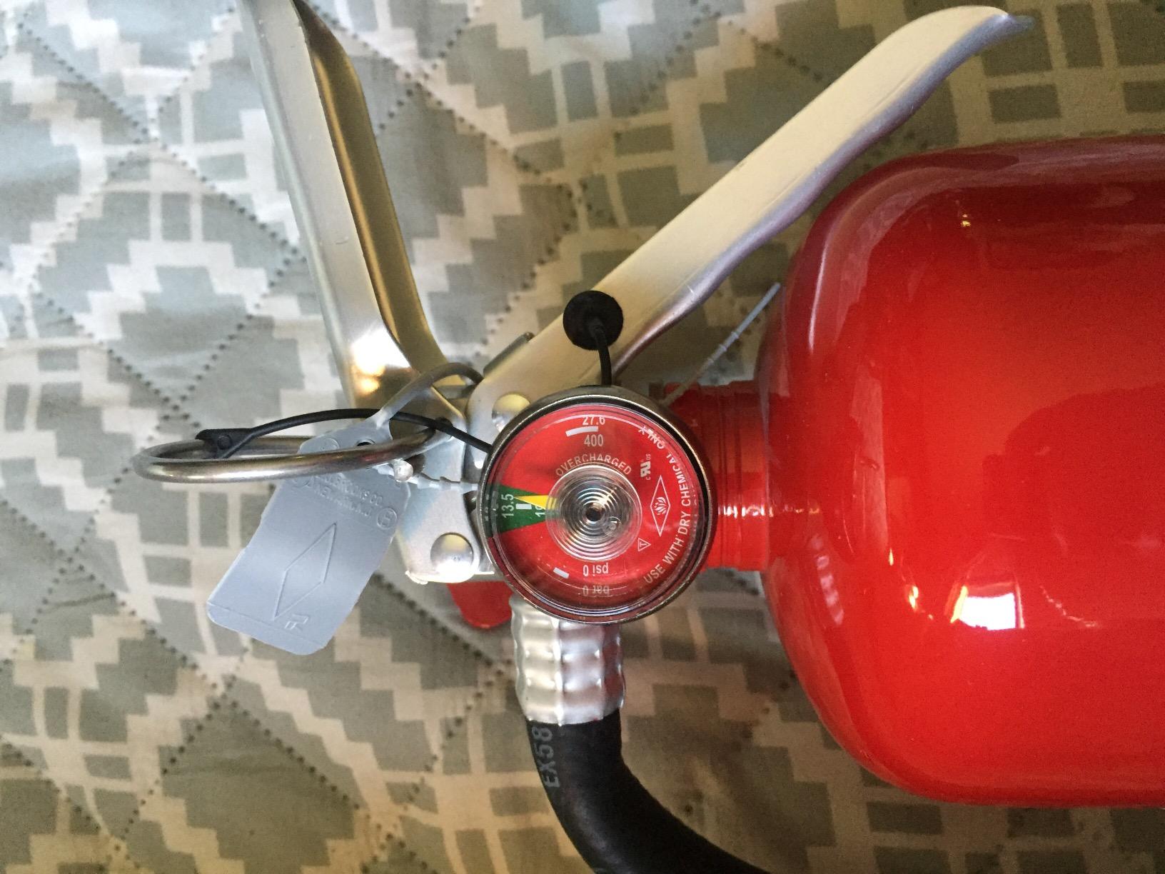 Amerex B402, 5 lb. ABC Dry Chemical Fire Extinguisher, with Wall Bracket customer photo 2