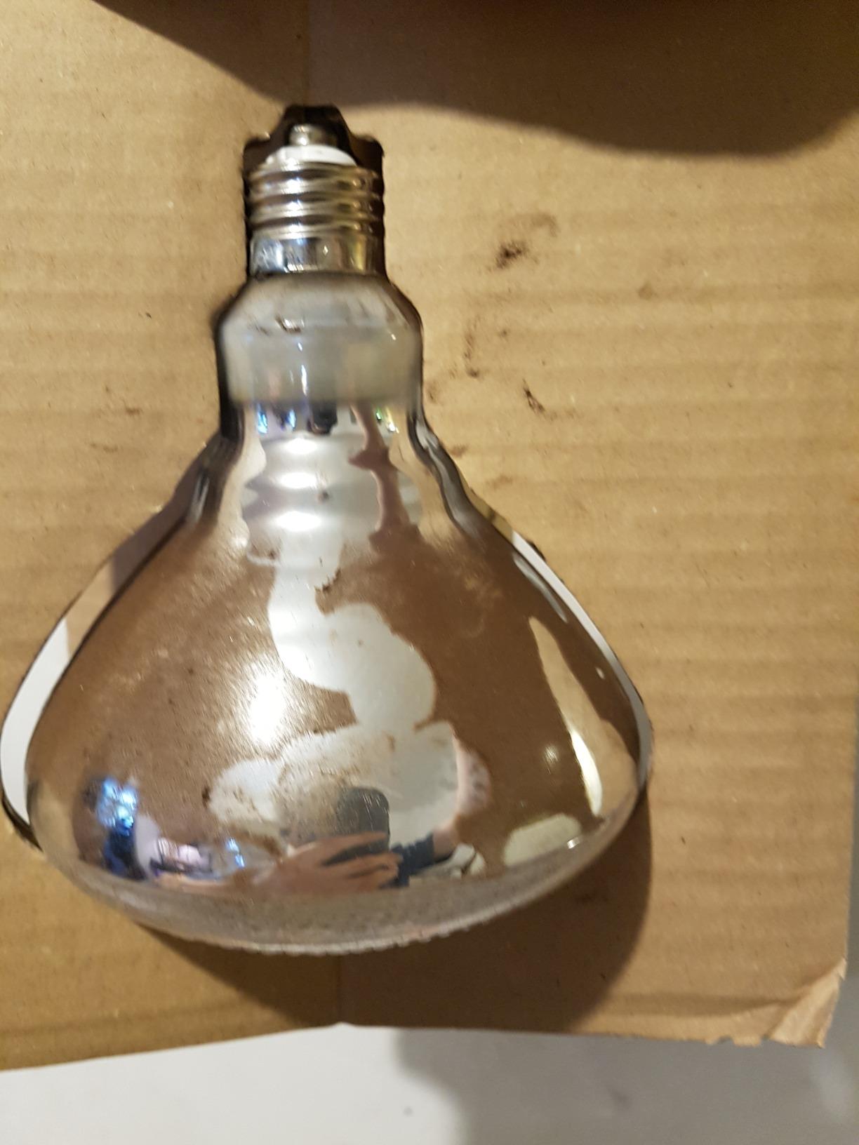 Mega-Ray Mercury Vapor UV Light Bulb/Lamp for Reptile and Amphibian Use Tortoise Lizard, UVA UVB, High-Intensity Heat Bulb of UV and Basking - 160 Watts (120V) customer photo 2
