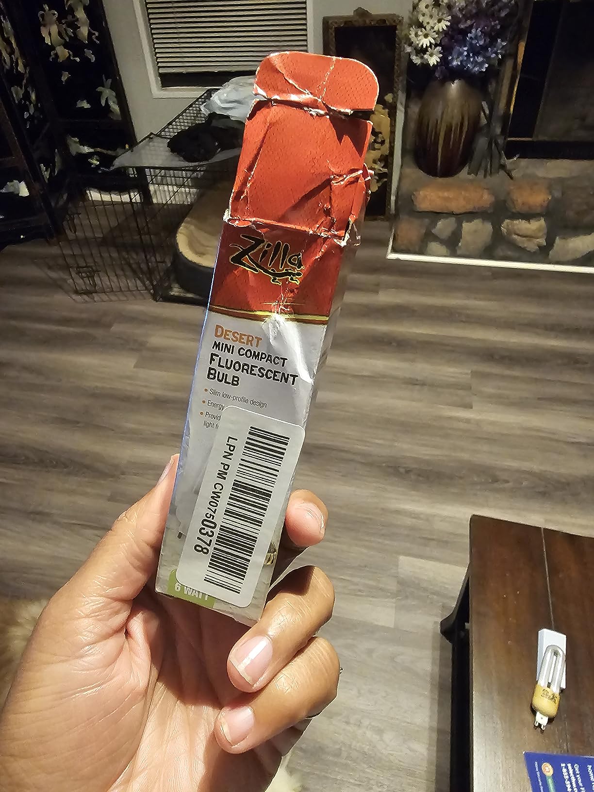 Zilla Mini Compact Fluorescent UVB Bulb, Desert, One Size customer photo 2