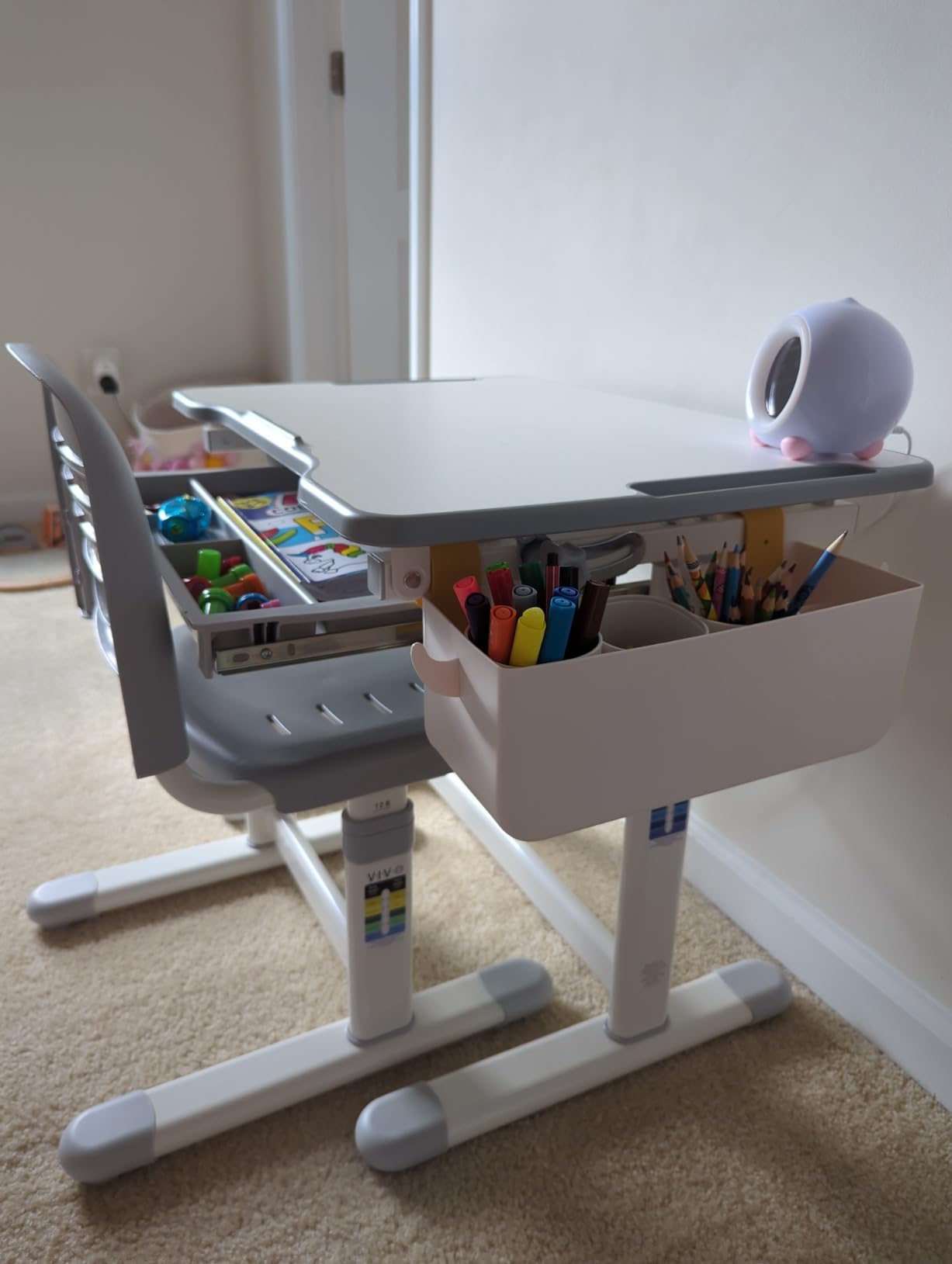 VIVO Height Adjustable Children's Desk and Chair Set customer photo 1