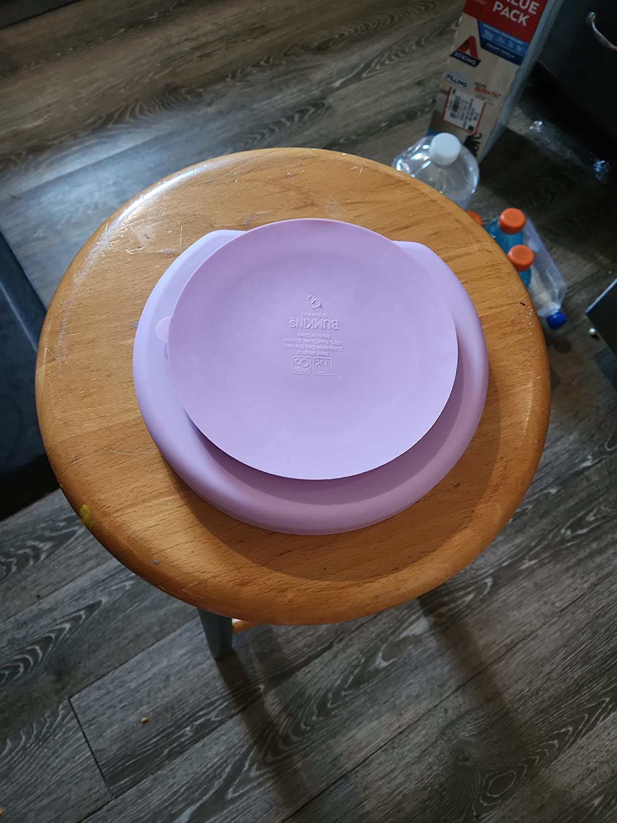 Bumkins Toddler and Baby Suction Plate, Divided Grip Dish for Babies and Kids, Baby Led Weaning, Feeding Supplies, Sticks to Tables and Highchairs, Platinum Silicone, for Chidren 6 Months, Gray customer photo 1