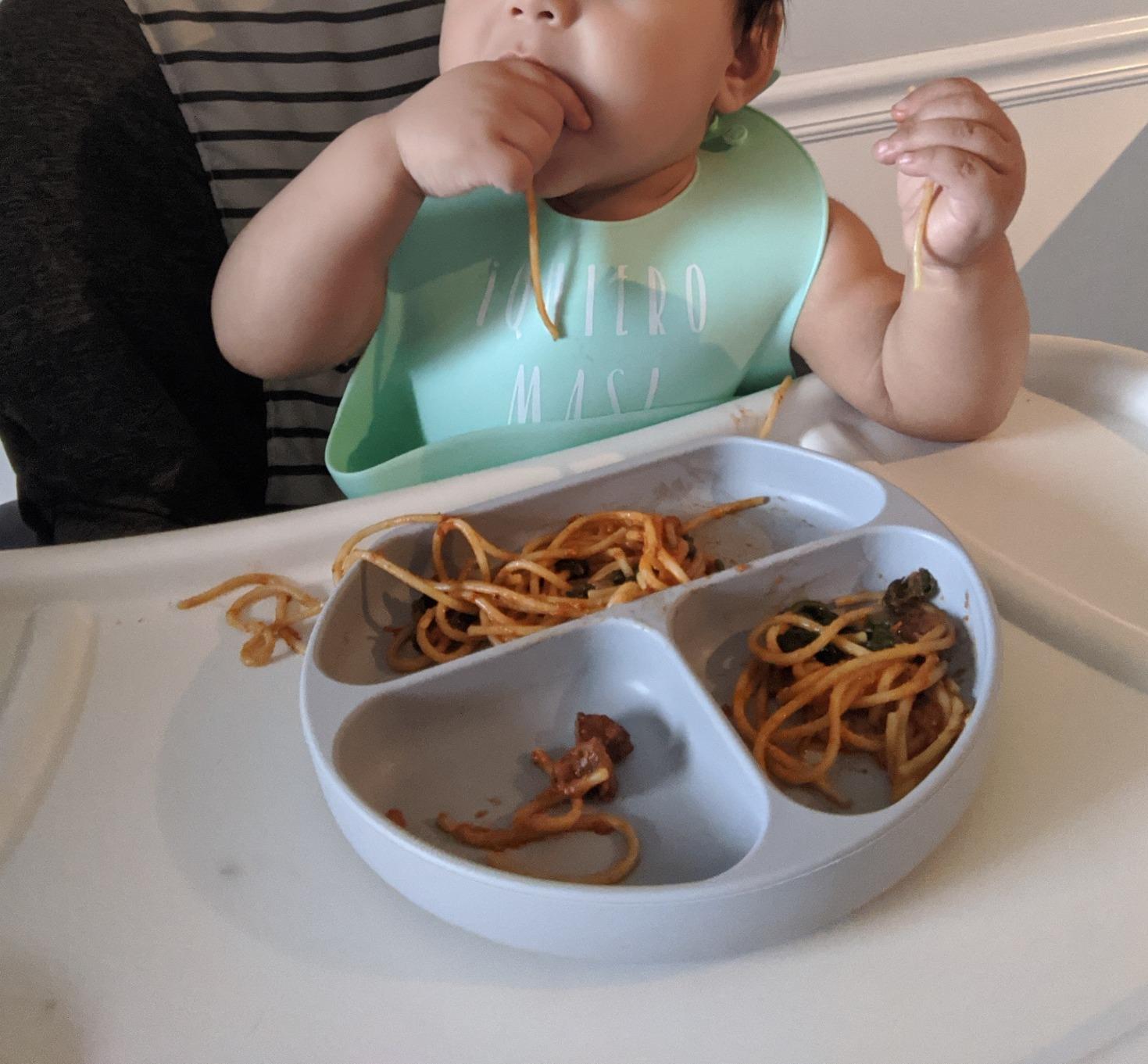 Bumkins Toddler and Baby Suction Plate, Divided Grip Dish for Babies and Kids, Baby Led Weaning, Feeding Supplies, Sticks to Tables and Highchairs, Platinum Silicone, for Chidren 6 Months, Gray customer photo 2