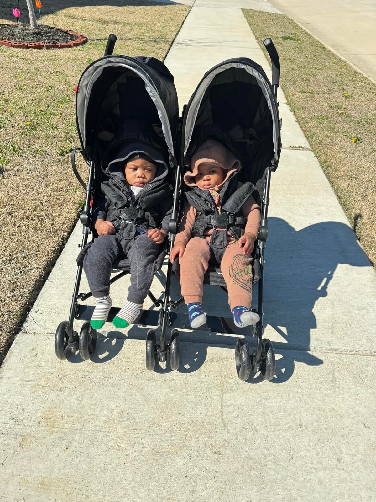 BABY JOY Double Umbrella Stroller, Lightweight Travel Side by Side Twin Stroller with Large Storage, Cup Holder, 5-Point Safety Harness, Adjustable Canopy & Compact Fold for Infant and Toddler (Black) customer photo 1