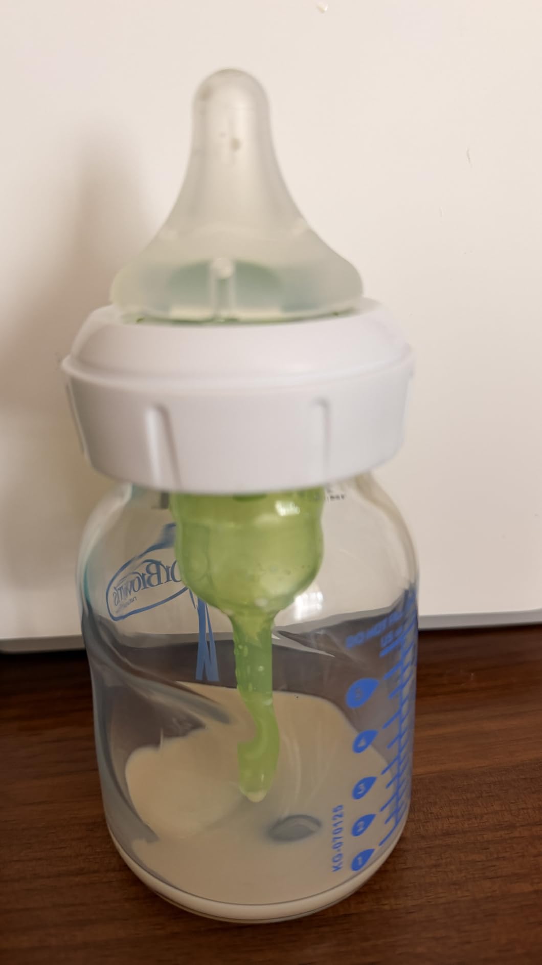 Dr. Brown's Anti-Colic Options+ Wide-Neck Glass Baby Bottle, 5 oz, 3-Pack customer photo 1