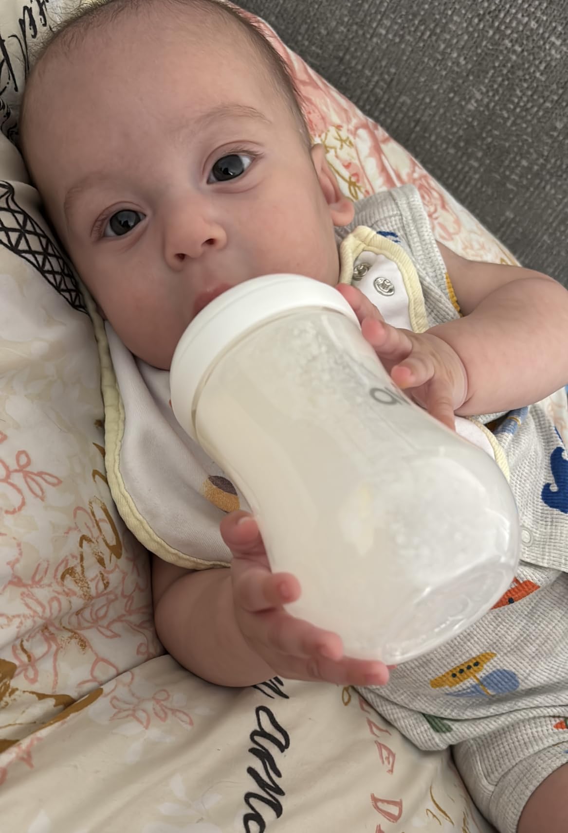 Avima 4 oz Anti Colic Baby Bottles with Slow Flow Nipples. 0-3M (Set of 3) customer photo 2