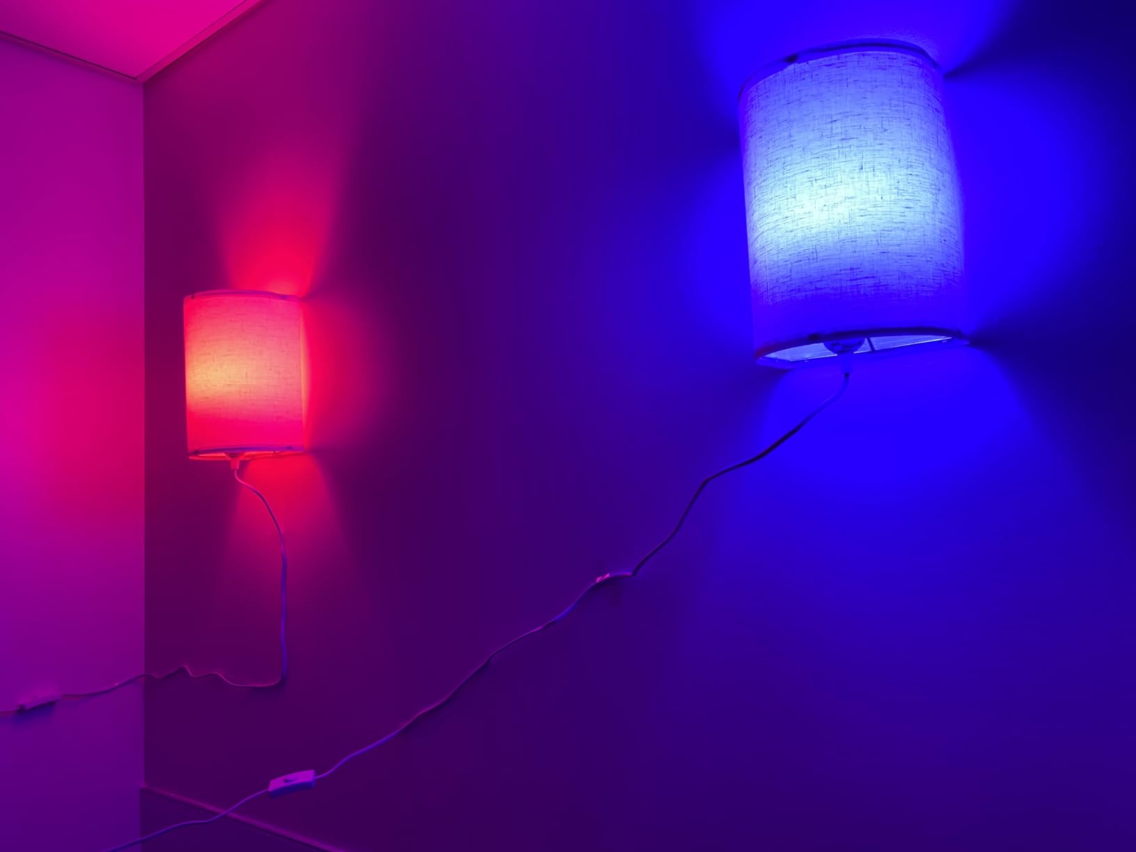 LIFX Color Smart Light Bulbs (2-Pack) A19 E26, Matter Compatible RGB + Tunable White (800 Lumens), WiFi Dimmable Color Changing (2.4GHz), Compatible with Apple HomeKit, Alexa & Google customer photo 1