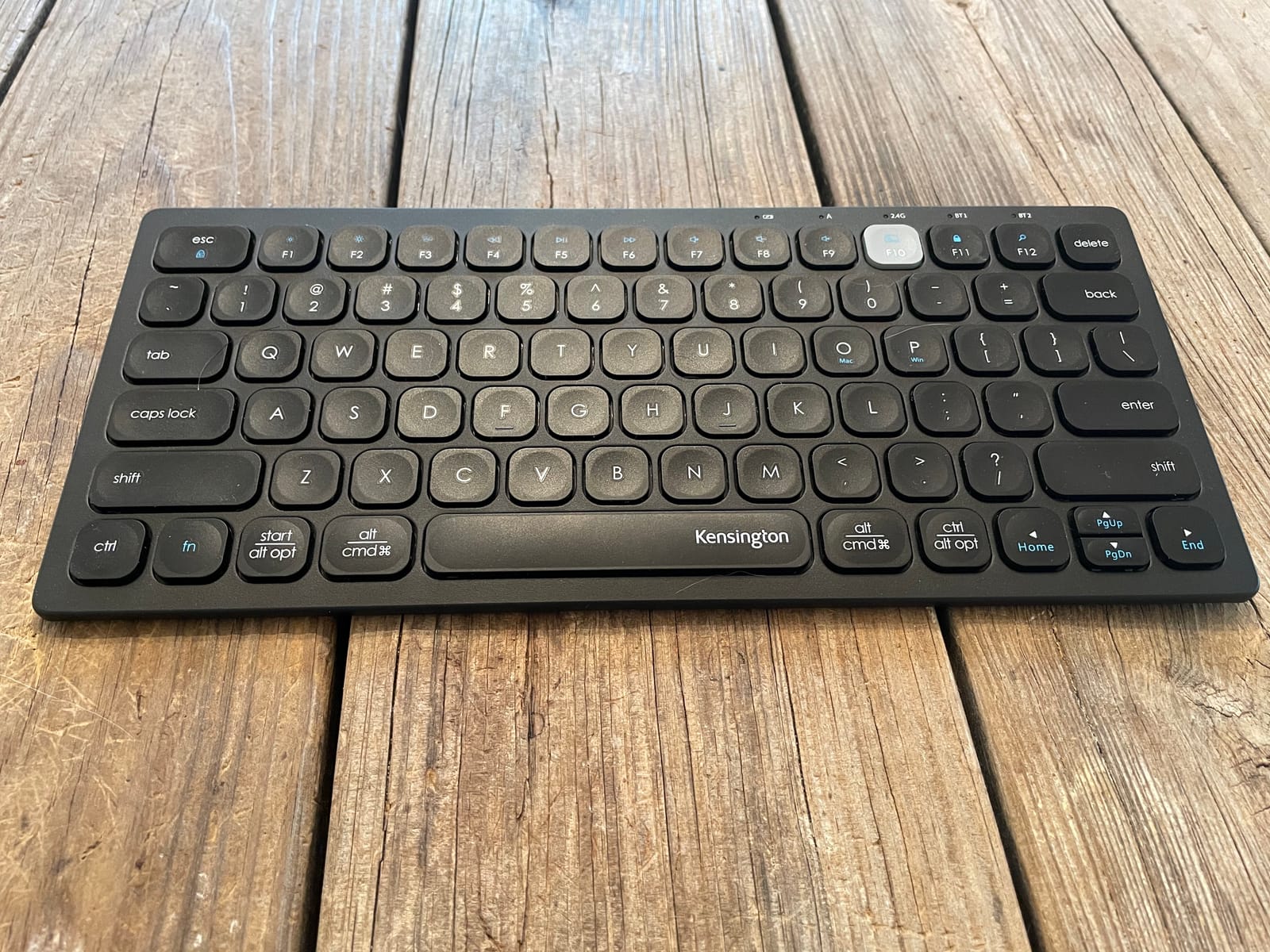 Kensington Multi-Device Dual Wireless Compact Keyboard - Black (K75502US) customer photo 2