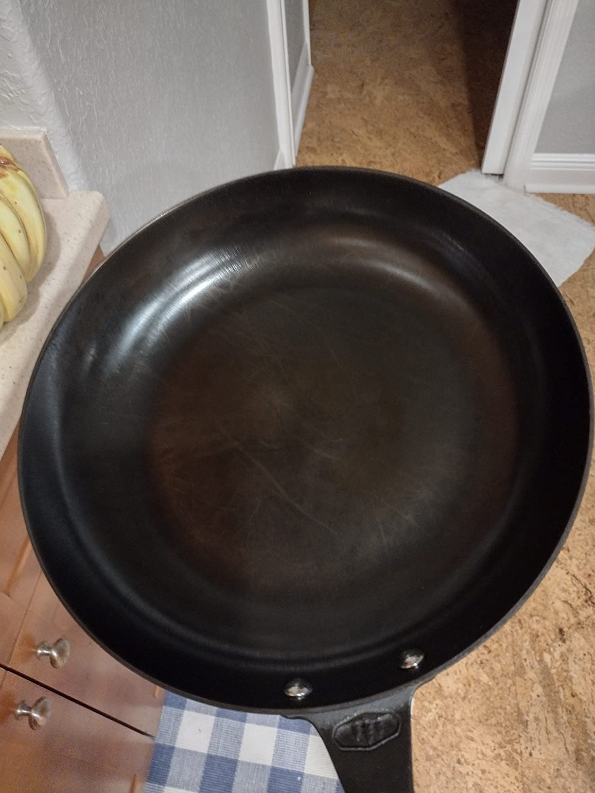 GSI Outdoors Guidecast Frying Pan, 10 in, Lightweight Cast Iron customer photo 2