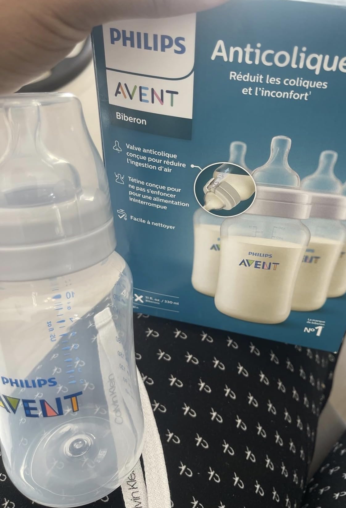 Philips Avent Anti-Colic Baby Bottle with AirFree Vent, Medium Flow, 9 oz customer photo 1