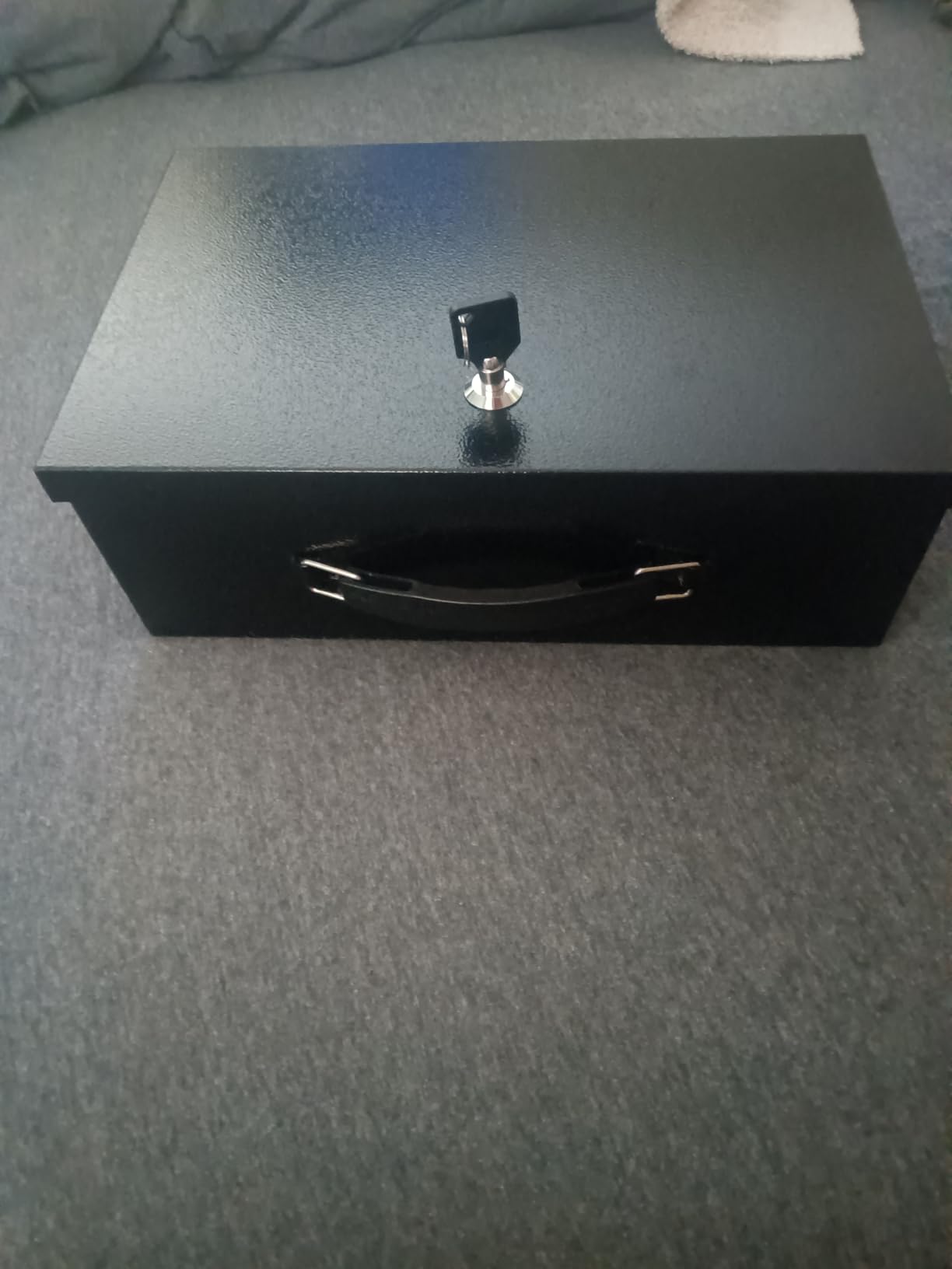 KYODOLED Fireproof Document Box with Key Lock, Small Lock Boxes for Personal Items, Fire and Water Resistance, Fireproof Safe Box for Documents, Jewelry, Passport, Cash, 12.6'' x 8.3'' x 3.58'' Black customer photo 1