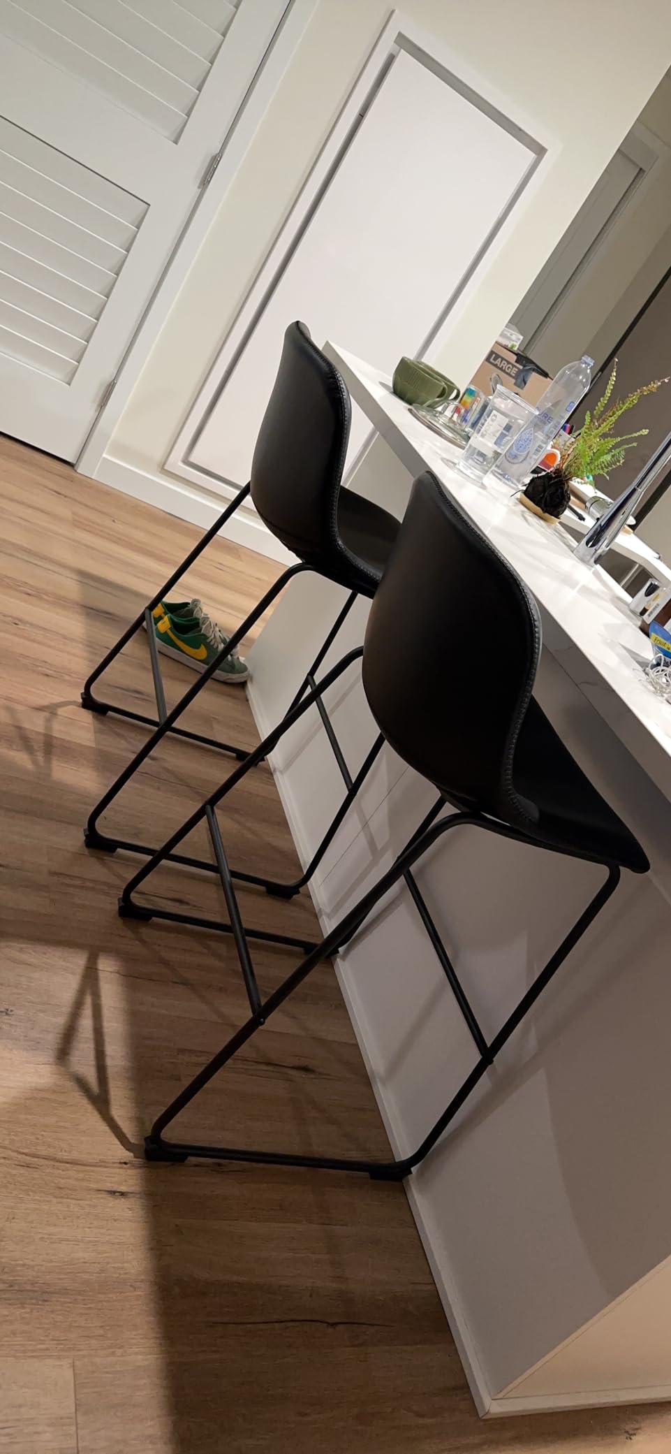 TAVR 24 inch Counter Height Stools Set of 4, Hold up to 500 lbs, Black customer photo 1