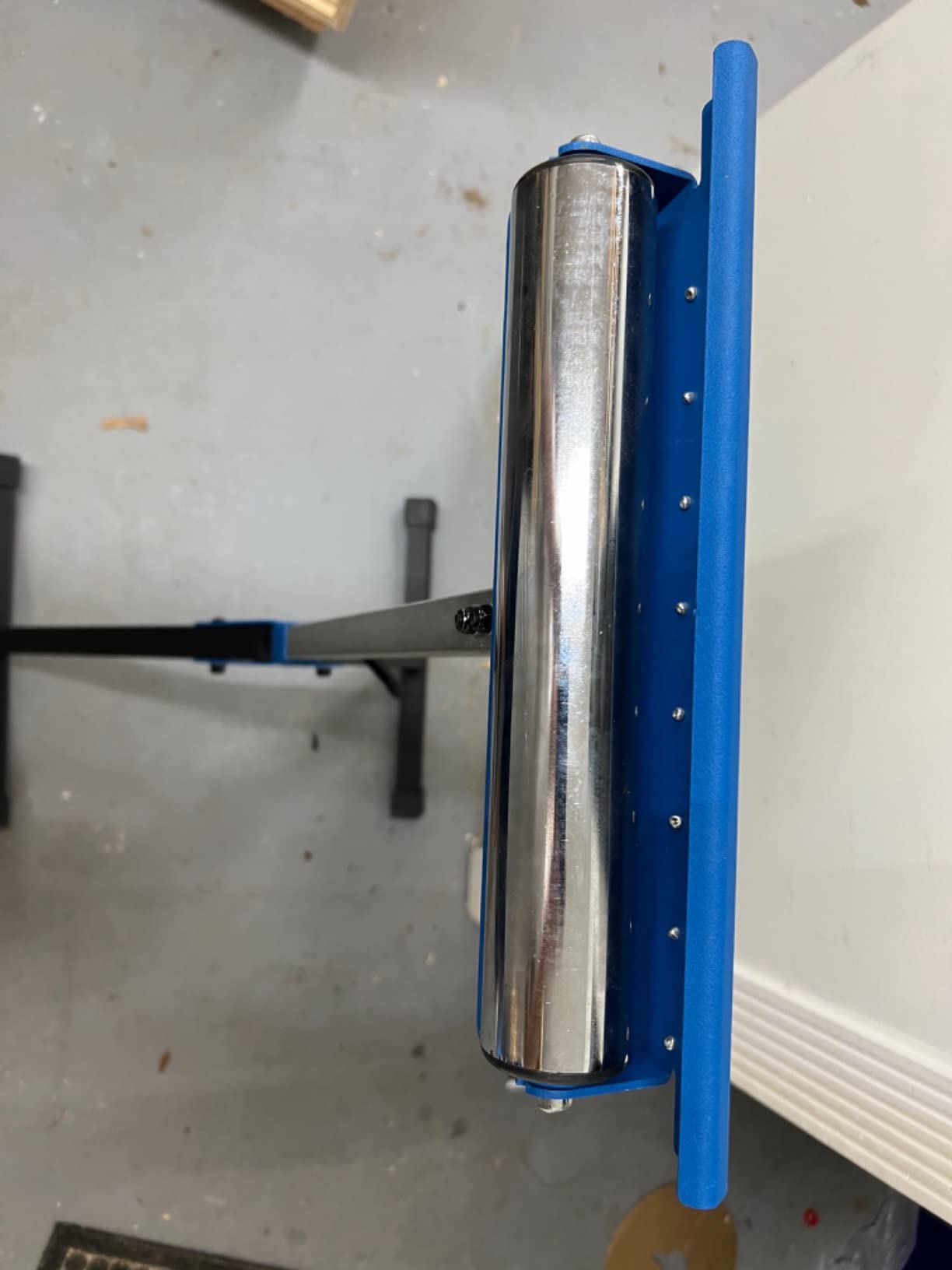 Heavy-Duty Roller Stand 300 Lbs 136kg Loading Capacity (3 in 1 Roller), Adjustable Miter Saw Extension, Folds Flat for Easy Storage, 2 Inch (50mm) Stainless Steel Roller KF3012 customer photo 1