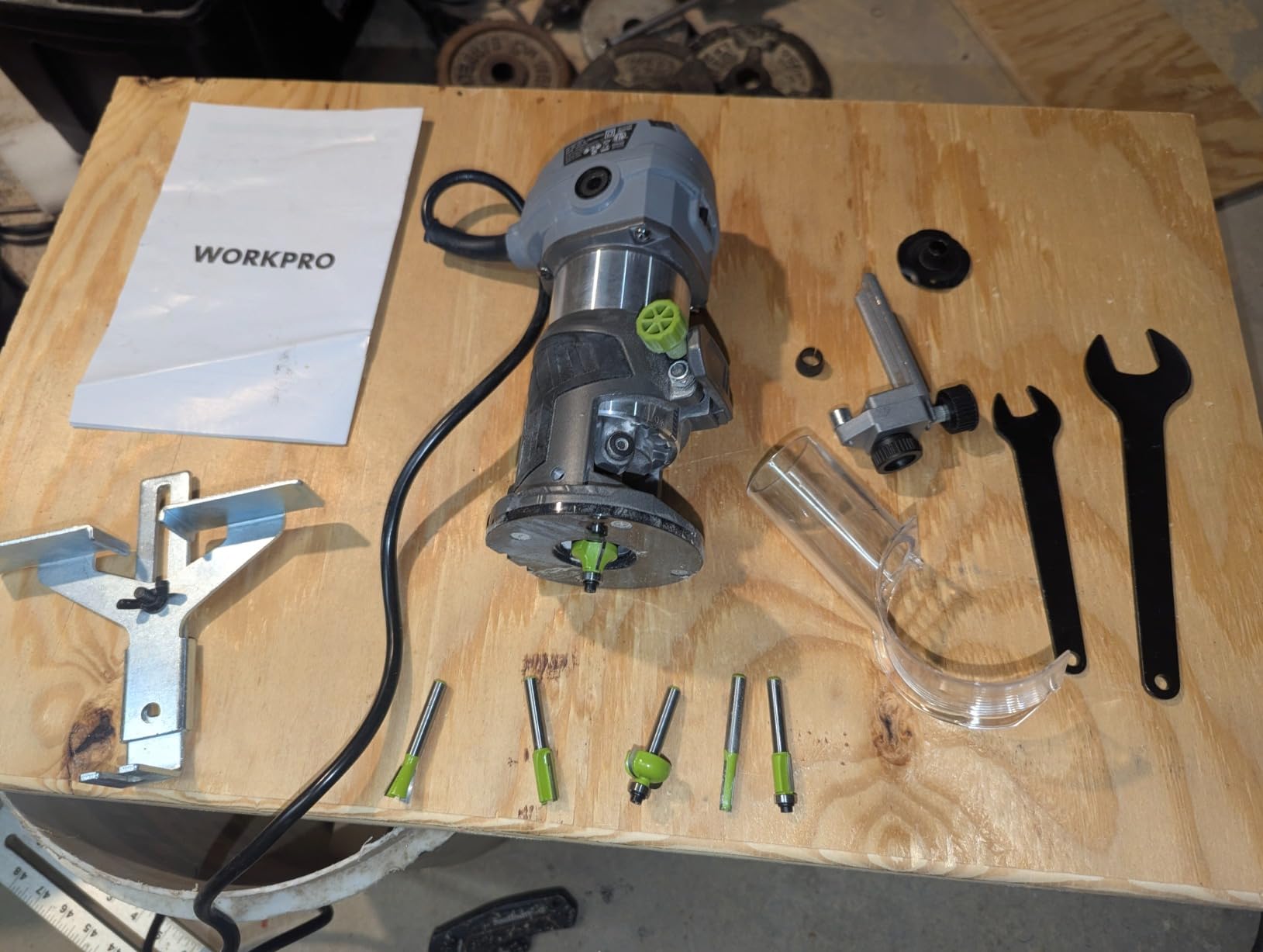 WORKPRO 6.5 Amp Compact Router Combo Kit, Fixed & Plunge Base customer photo 2