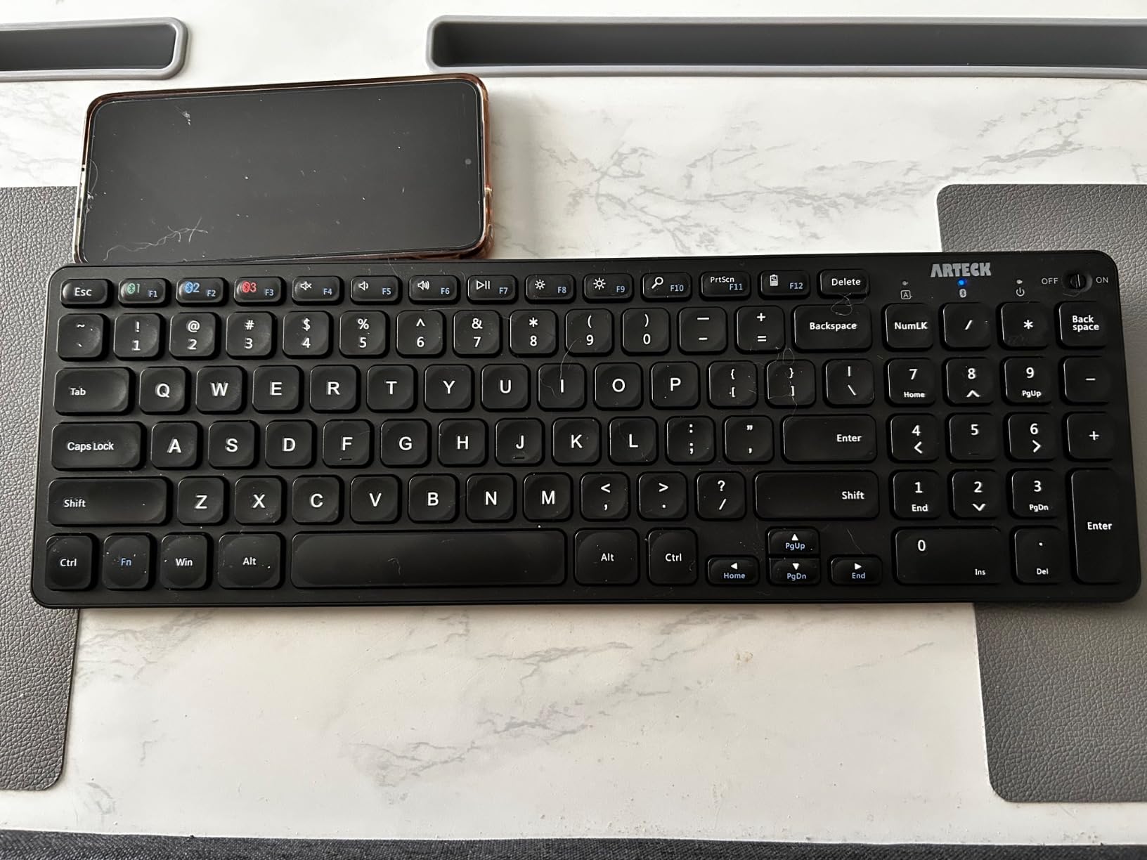 Arteck HB305-2 Universal Multi-Device Bluetooth Keyboard Ultra Compact Wireless Bluetooth Keyboard with Media Hotkeys for Windows iOS iPad OS Android Computer Desktop Laptop Surface Tablet Smartphone customer photo 1