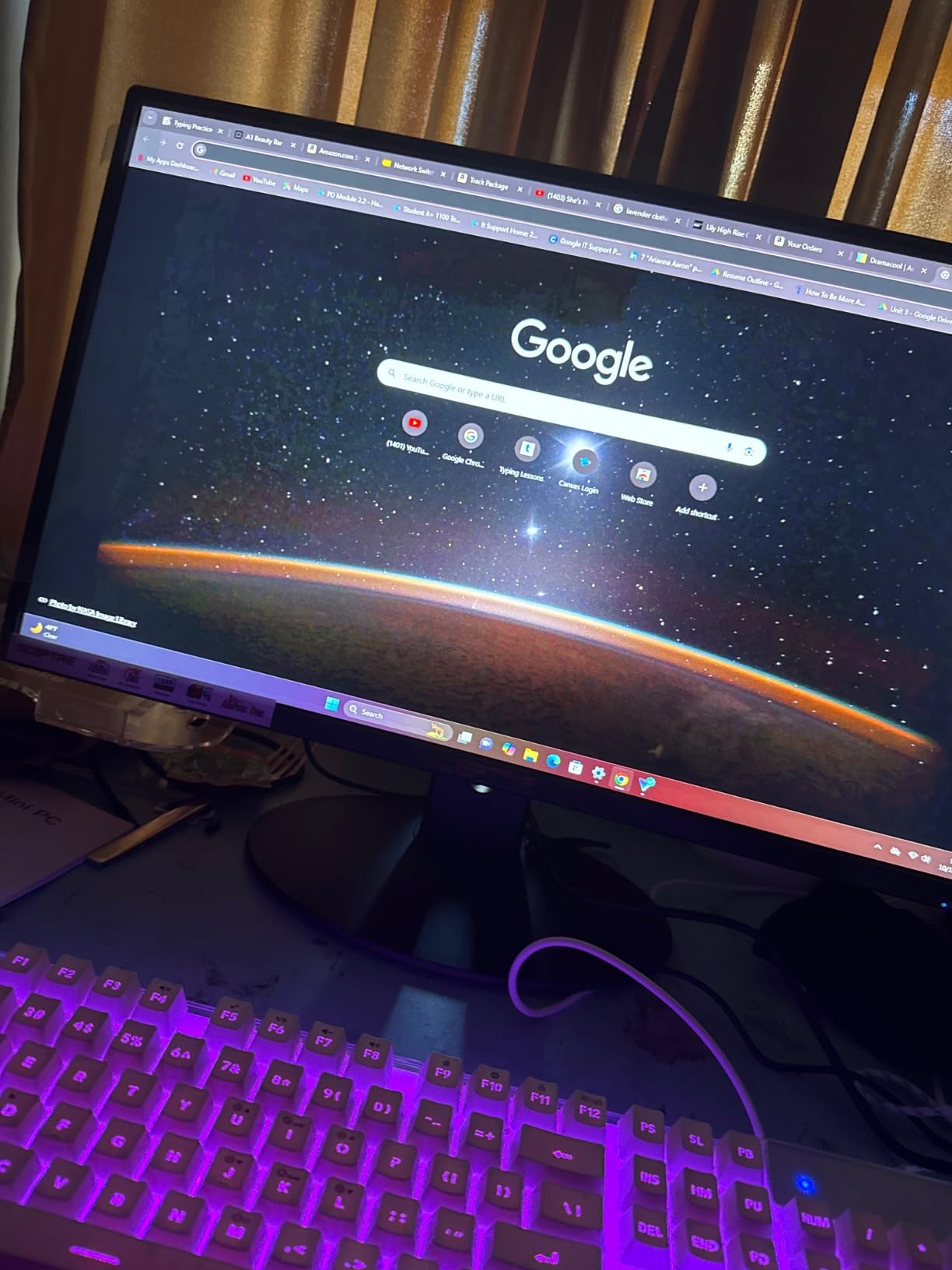 Sceptre Prime 24-inch Gaming Monitor 100Hz 1ms DisplayPort HDMI x2 100% sRGB AMD FreeSync Build-in Speakers, Eye Care Frameless Machine Black 2025 (E248W-FW100T) customer photo 1