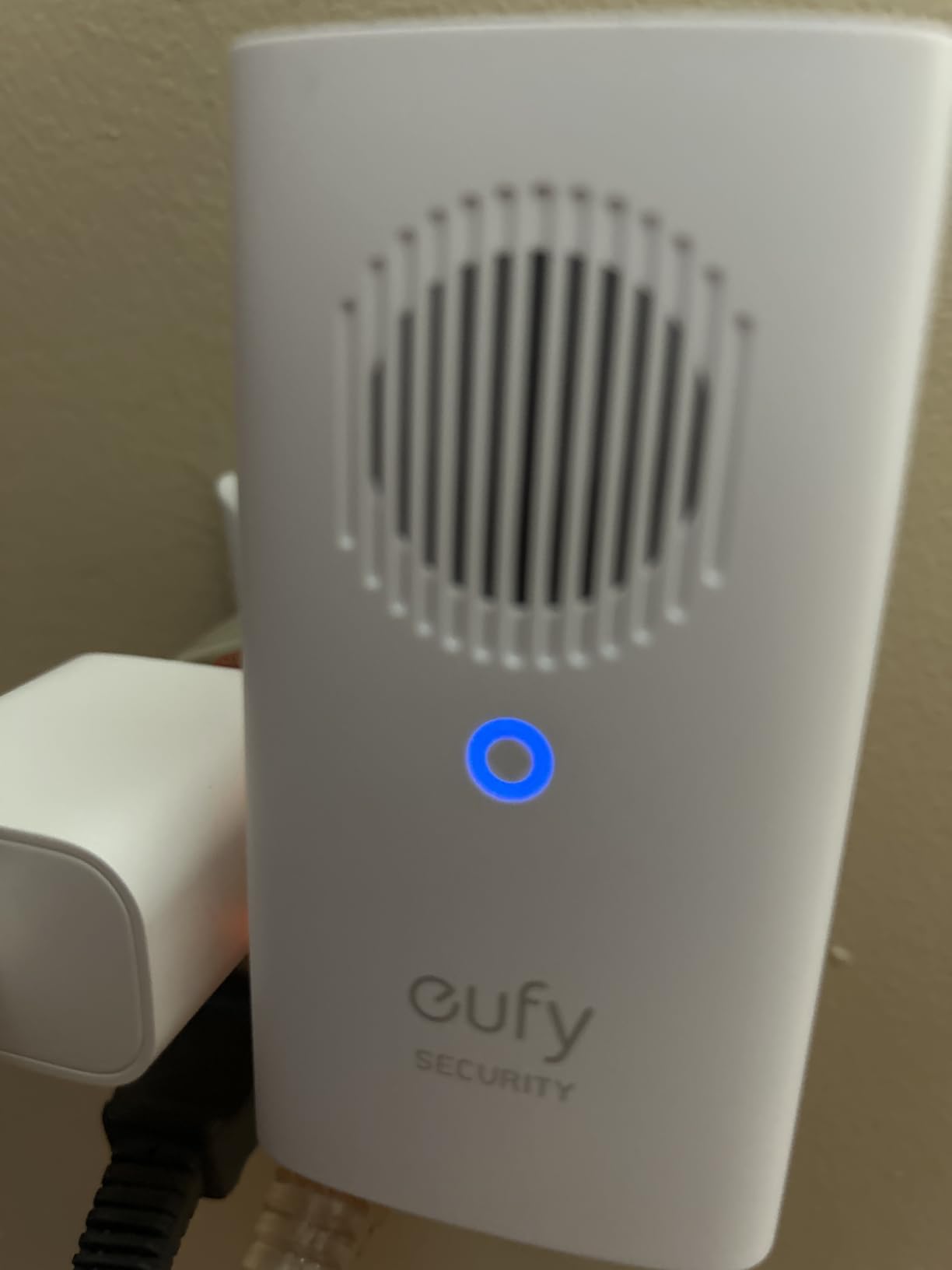 eufy Security Video Doorbell Add-On Chime, Indoor Chime, Requires eufy Security Video Doorbell E340/C30/C31, No-Delay Ring, Adjustable Volume, 8 Fun Ringtones, only works with 2.4GHz Wi-Fi customer photo 2