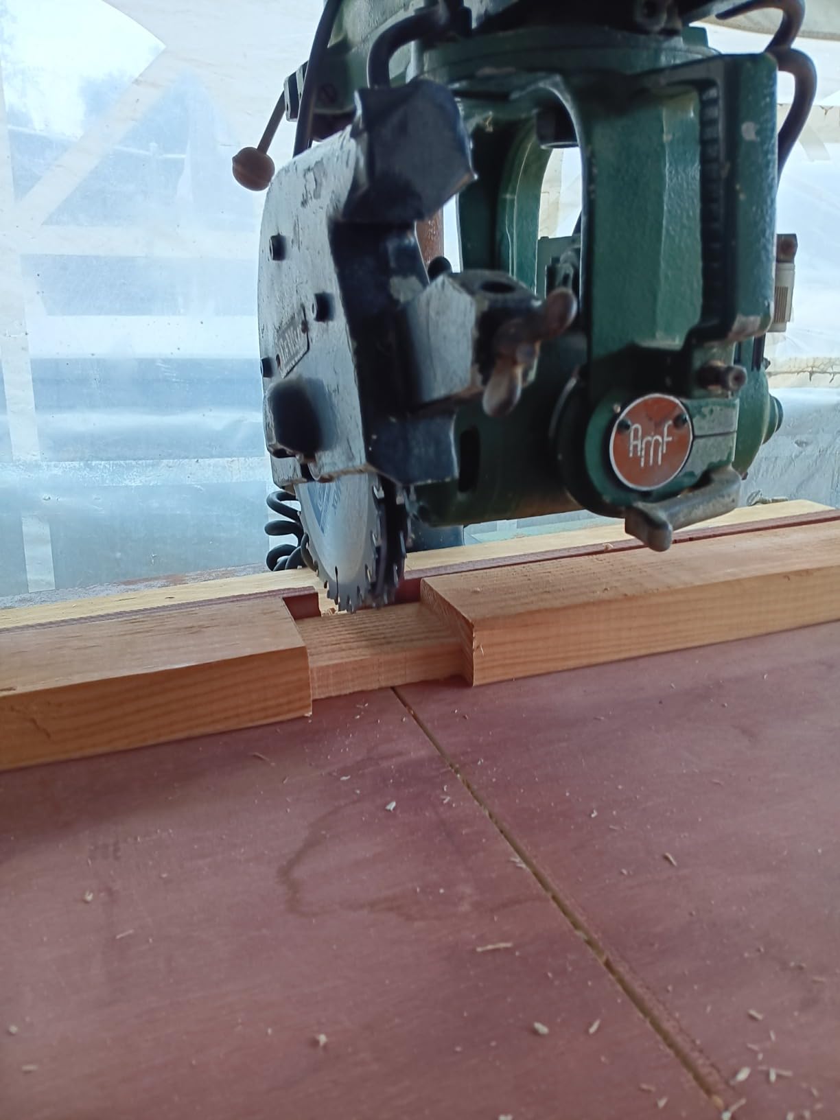 Dado Saw Blade Set, 8 Inch Stacking Dado Blade for Table Saws, 24 Tooth with 5/8 Inch Bore for Fine Finish Dados, Grooves and Rabbets, 23 Pieces customer photo 1