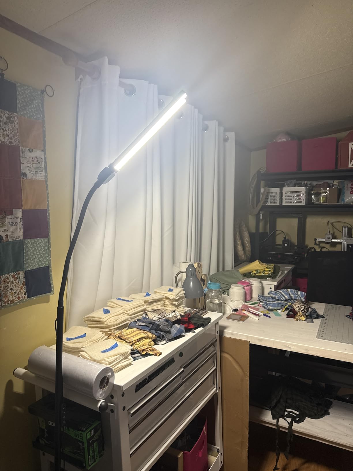 LED Floor Lamp, 18W/2000LM Bright Reading Floor Lamp for Office with Double Head, Adjustable Gooseneck Dimmable Modern Standing Light for Lash Extension Craft, Eye Caring Floor Lamps for Living Room customer photo 1